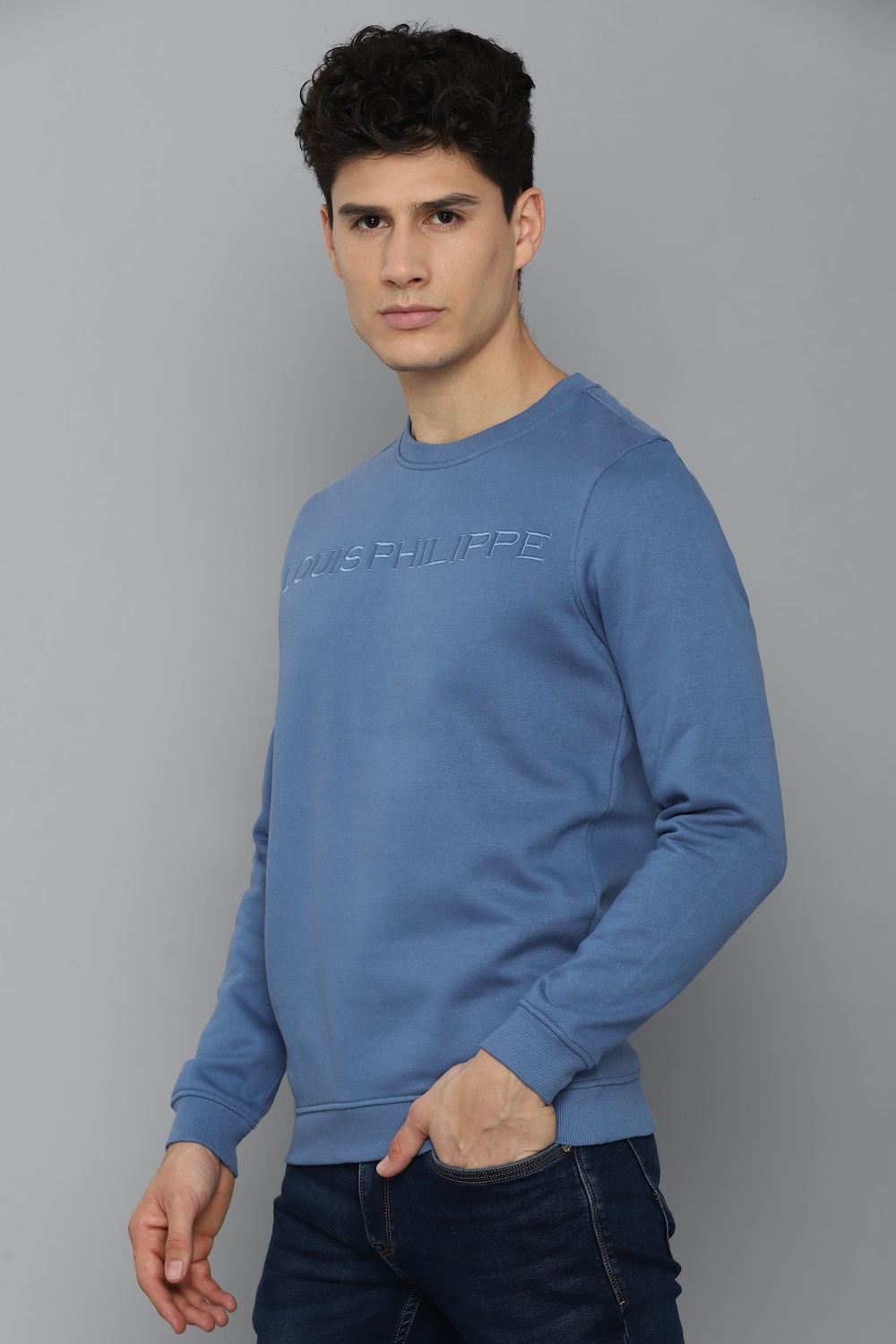463-men-casual-blue-solid-sweatshirt-blue-1.jpg