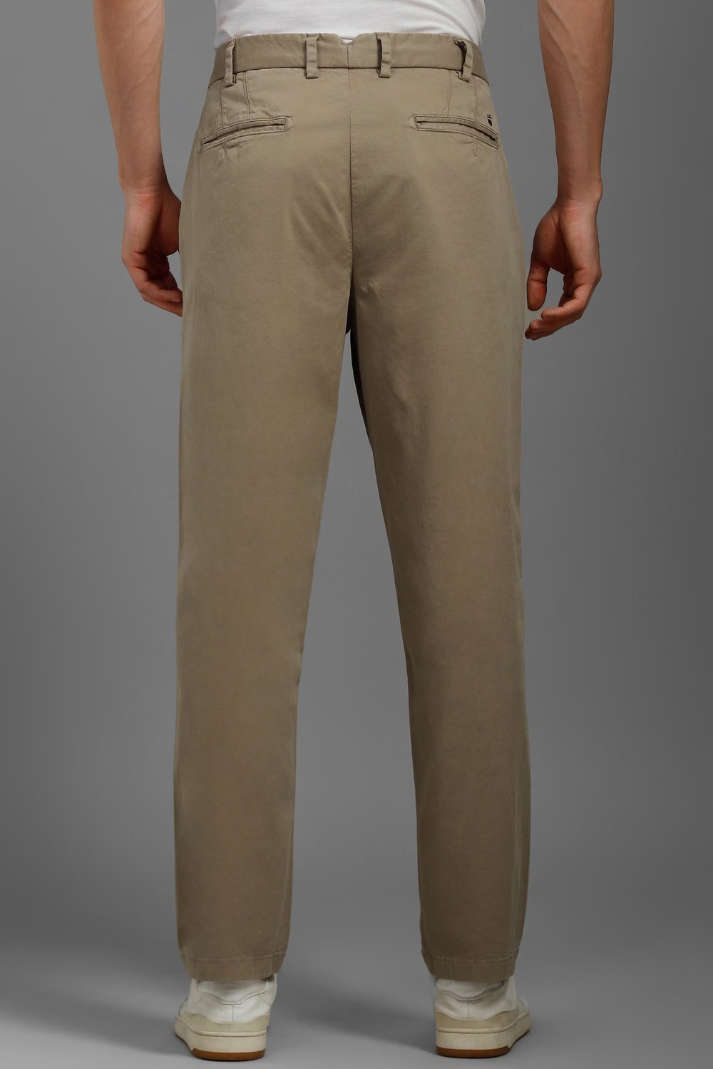 46470-men-khaki-contemporary-fit-solid-pleated-casual-trousers-khaki-1.jpg