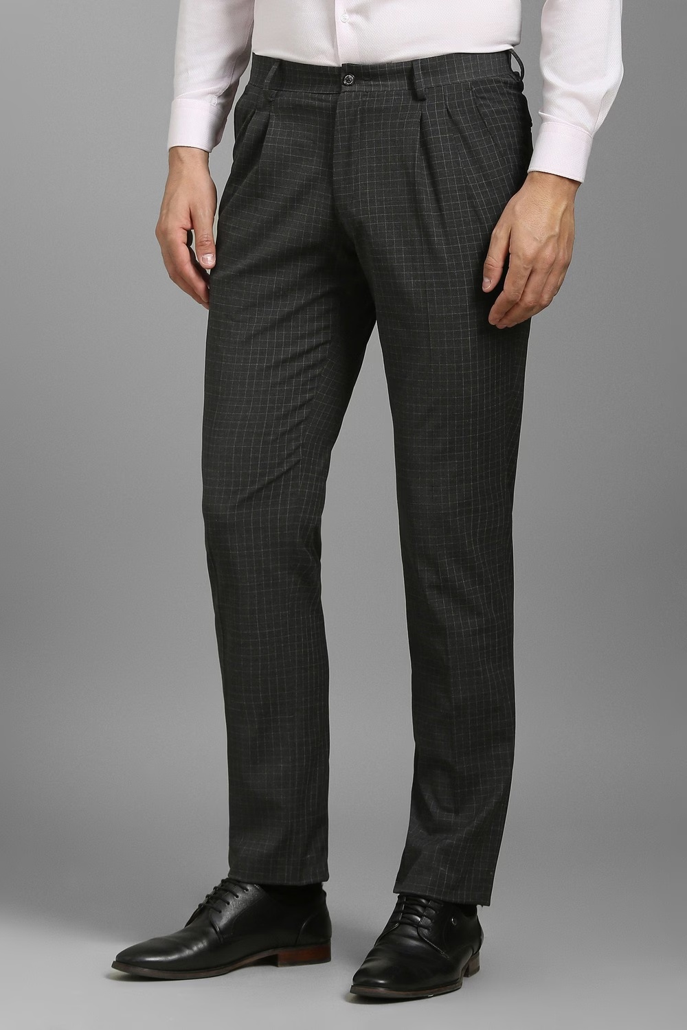 46907-men-grey-check-pleated-formal-trousers-grey-1.jpg