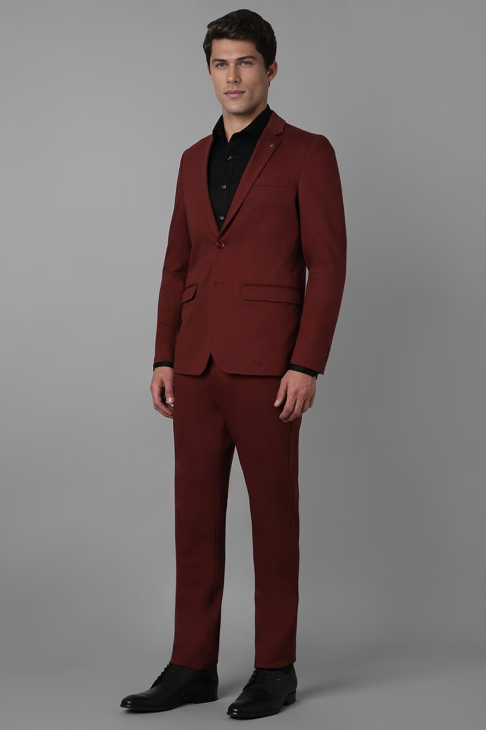 46983-men-maroon-slim-fit-solid-formal-two-piece-suit-maroon-1.jpg