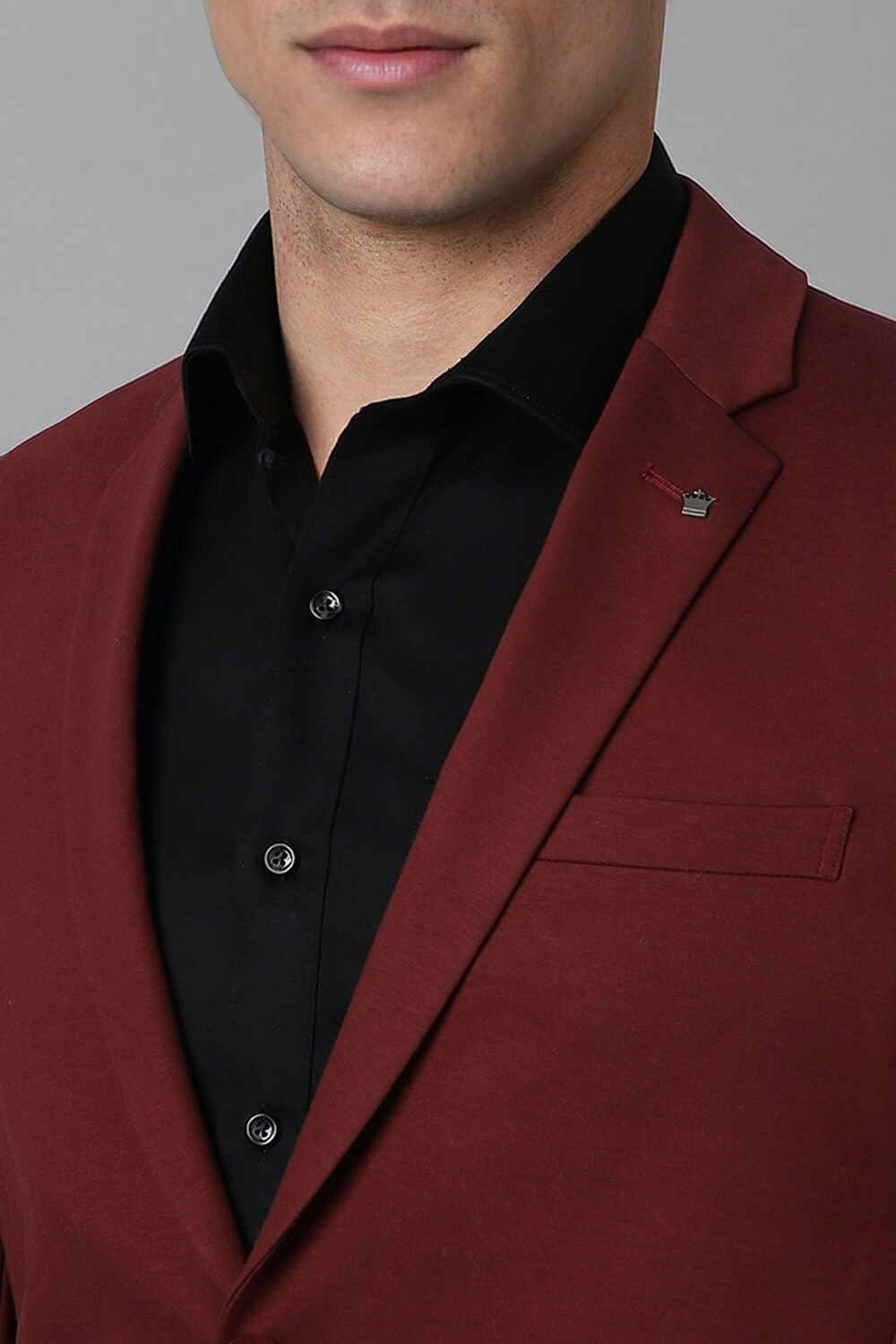 46983-men-maroon-slim-fit-solid-formal-two-piece-suit-maroon-1.jpg