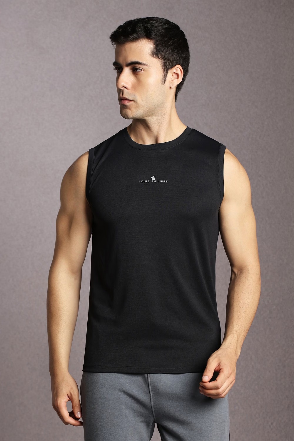 Men Black Solid Crew Neck Gym Vest-Black