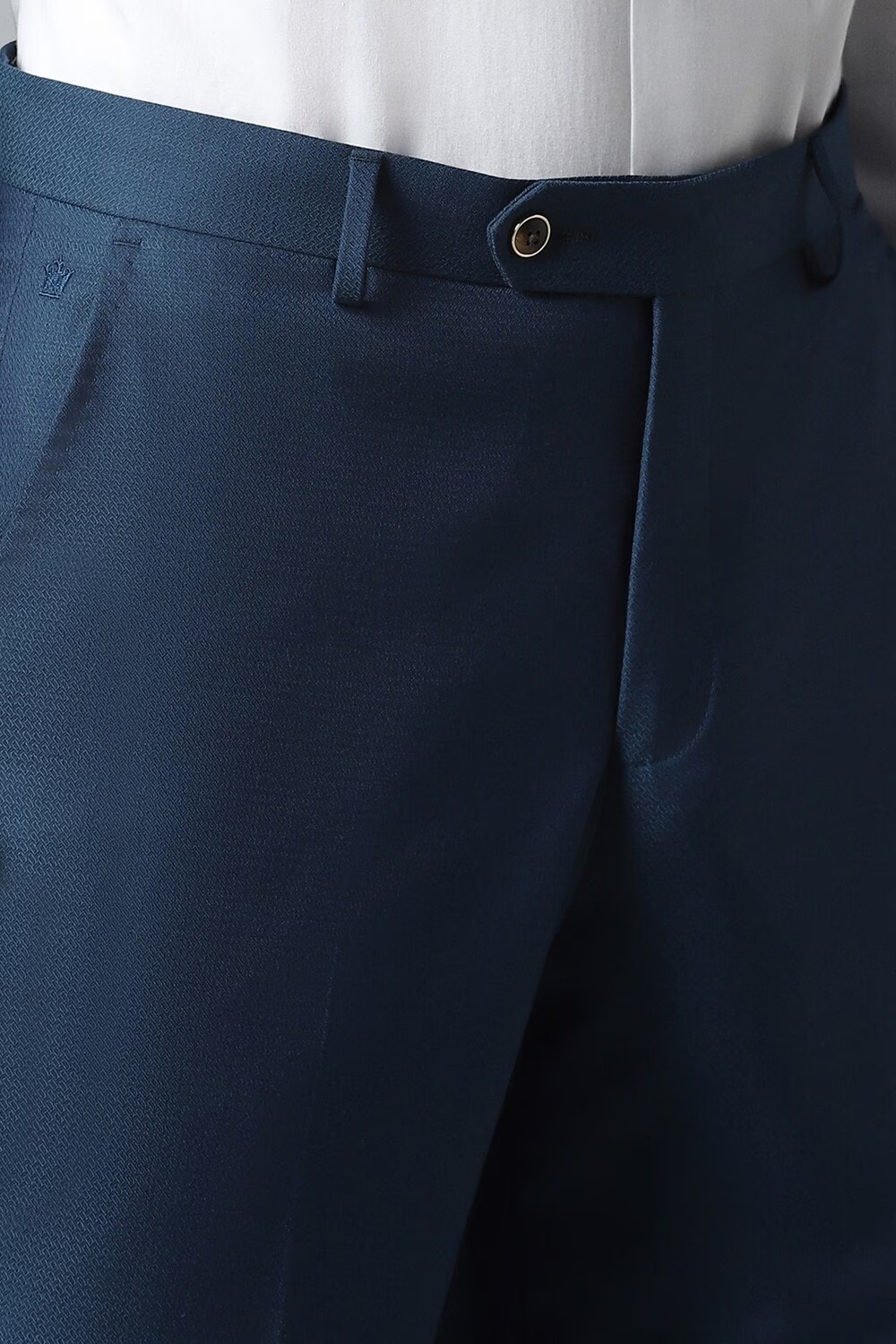 47160-men-navy-slim-fit-textured-formal-three-piece-suit-navy-1.jpg