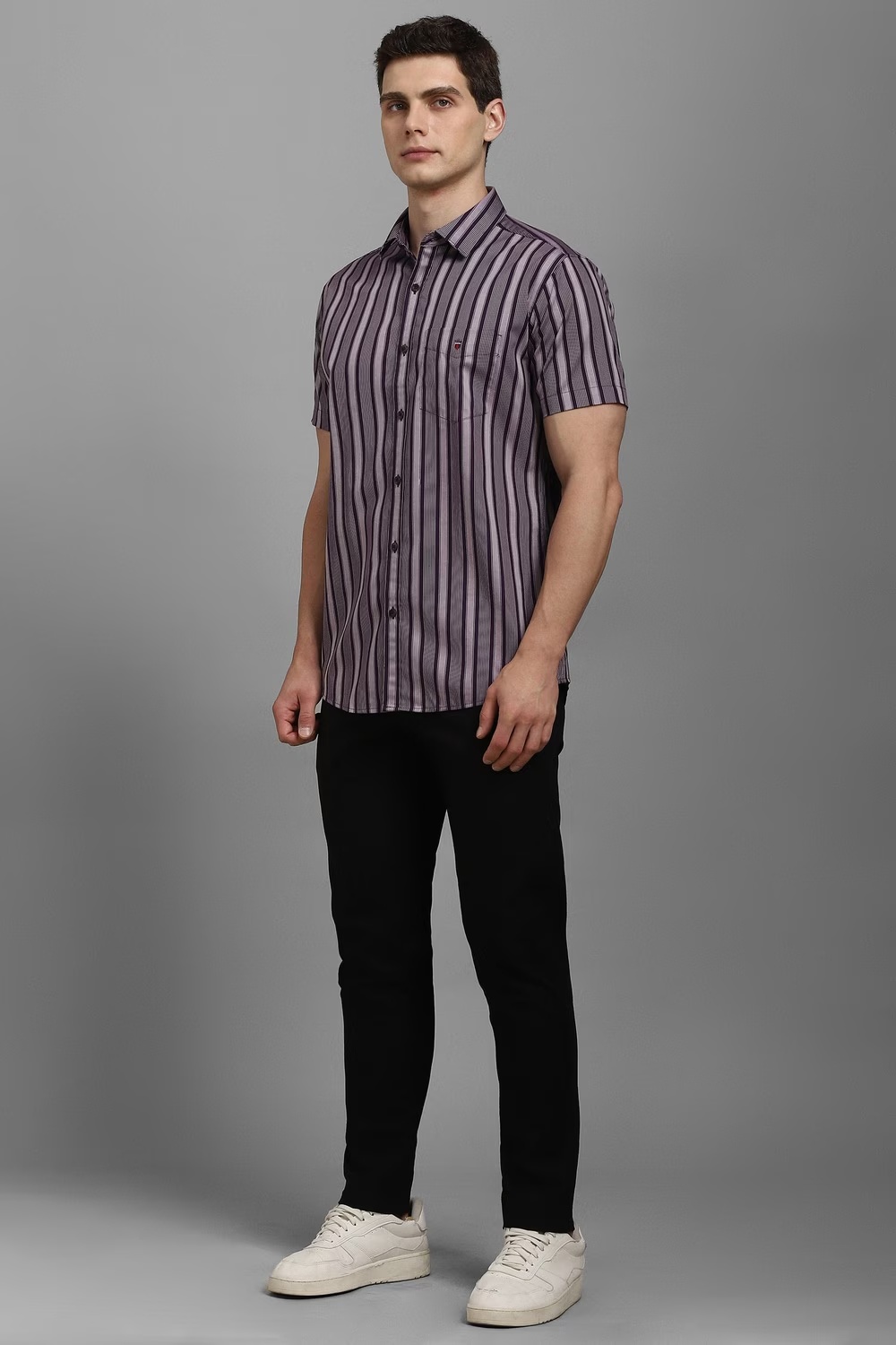 47539-men-grey-stripe-half-sleeves-casual-shirt-grey-1.jpg
