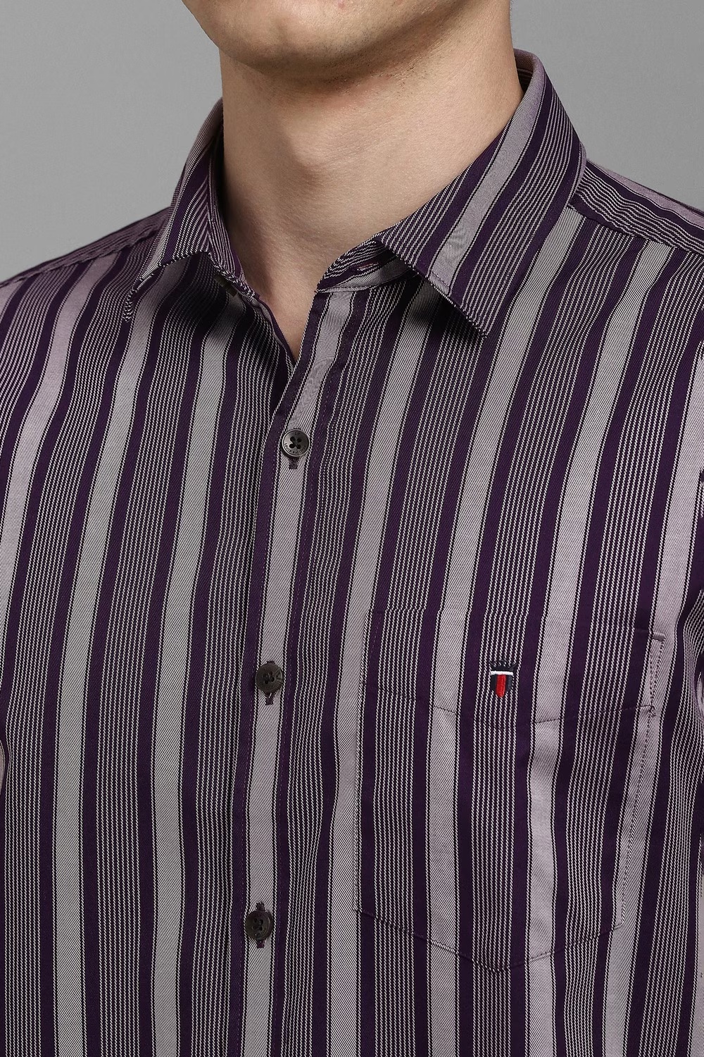 47539-men-grey-stripe-half-sleeves-casual-shirt-grey-1.jpg