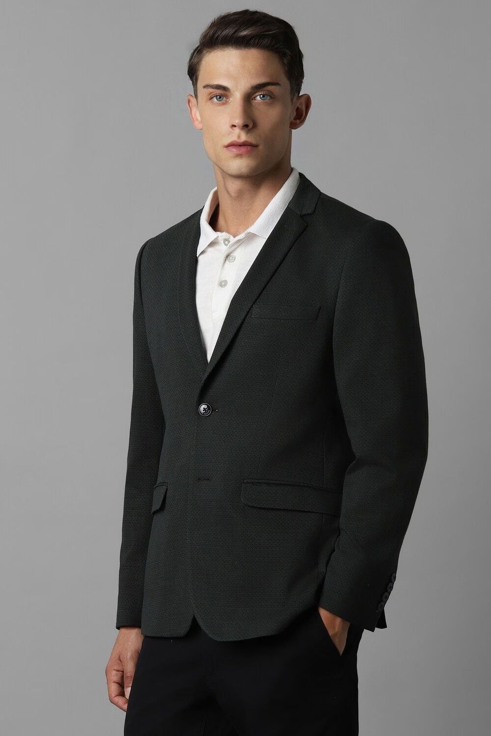 47965-men-black-super-slim-fit-textured-casual-blazer-black-1.jpg