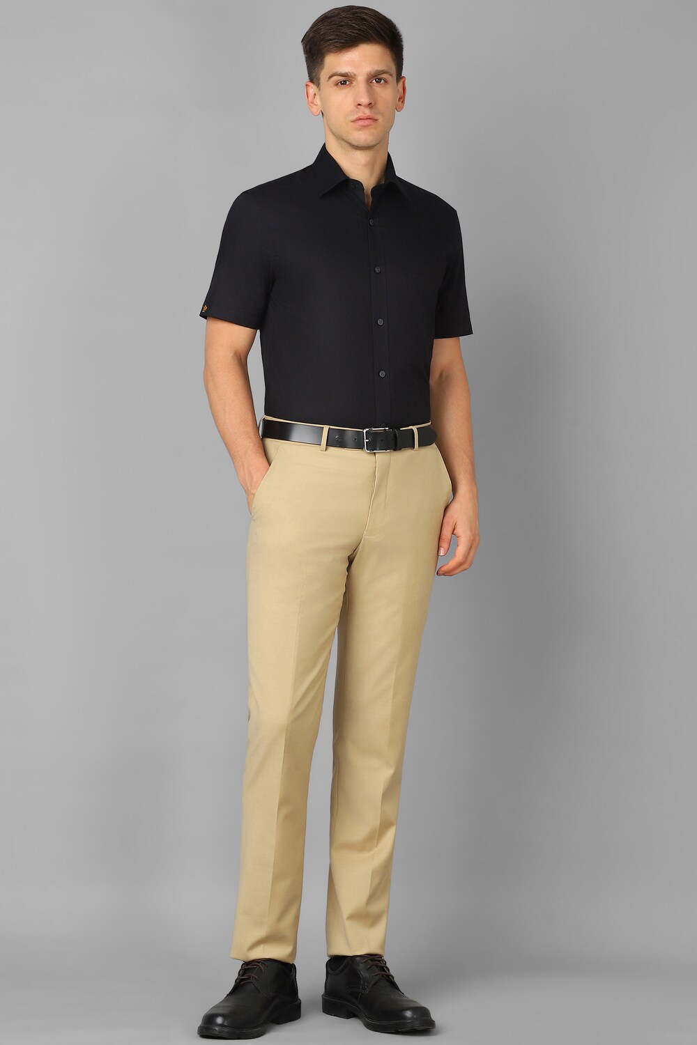 4812-men-black-classic-fit-textured-half-sleeves-formal-shirt-black-1.jpg