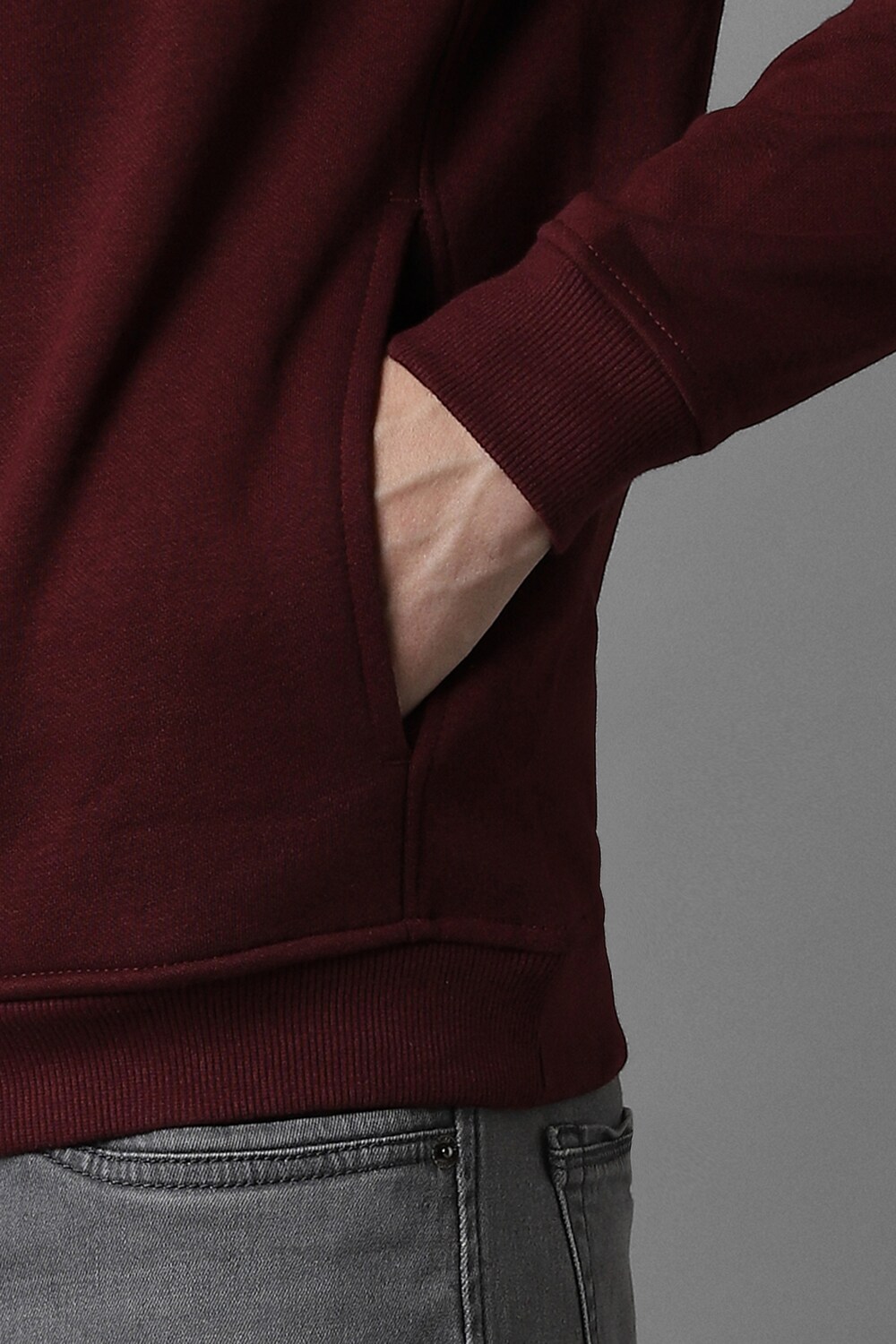 48790-men-casual-maroon-print-sweatshirt-maroon-1.jpg