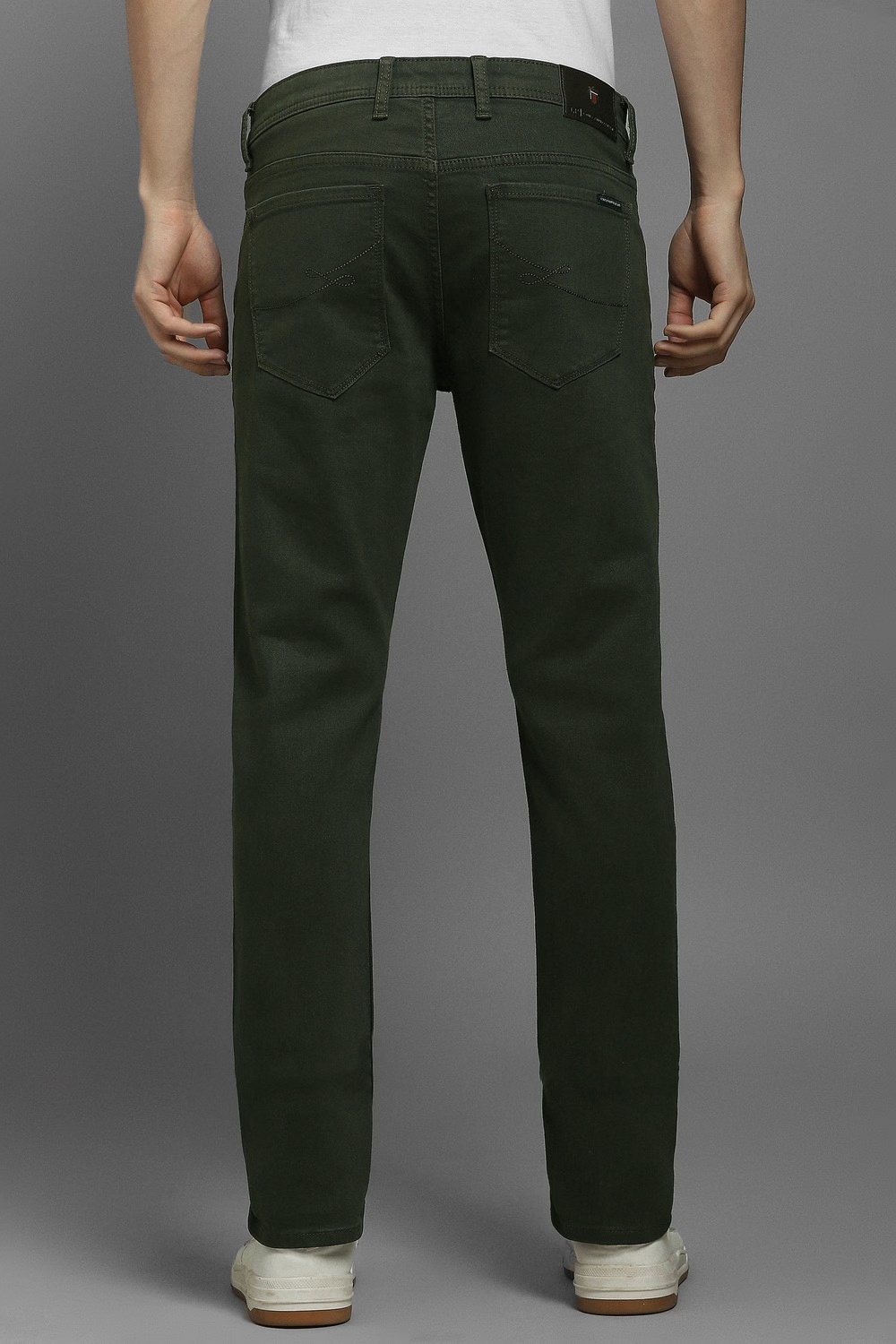 48823-men-green-dark-slim-fit-jeans-green-1.jpg