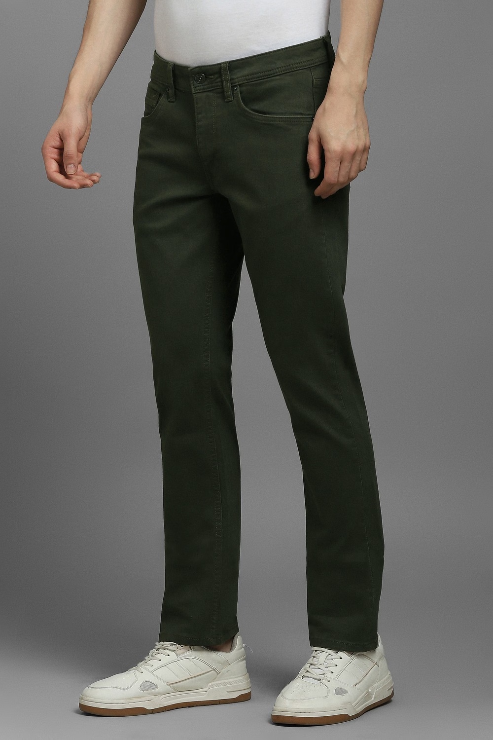 48823-men-green-dark-slim-fit-jeans-green-1.jpg