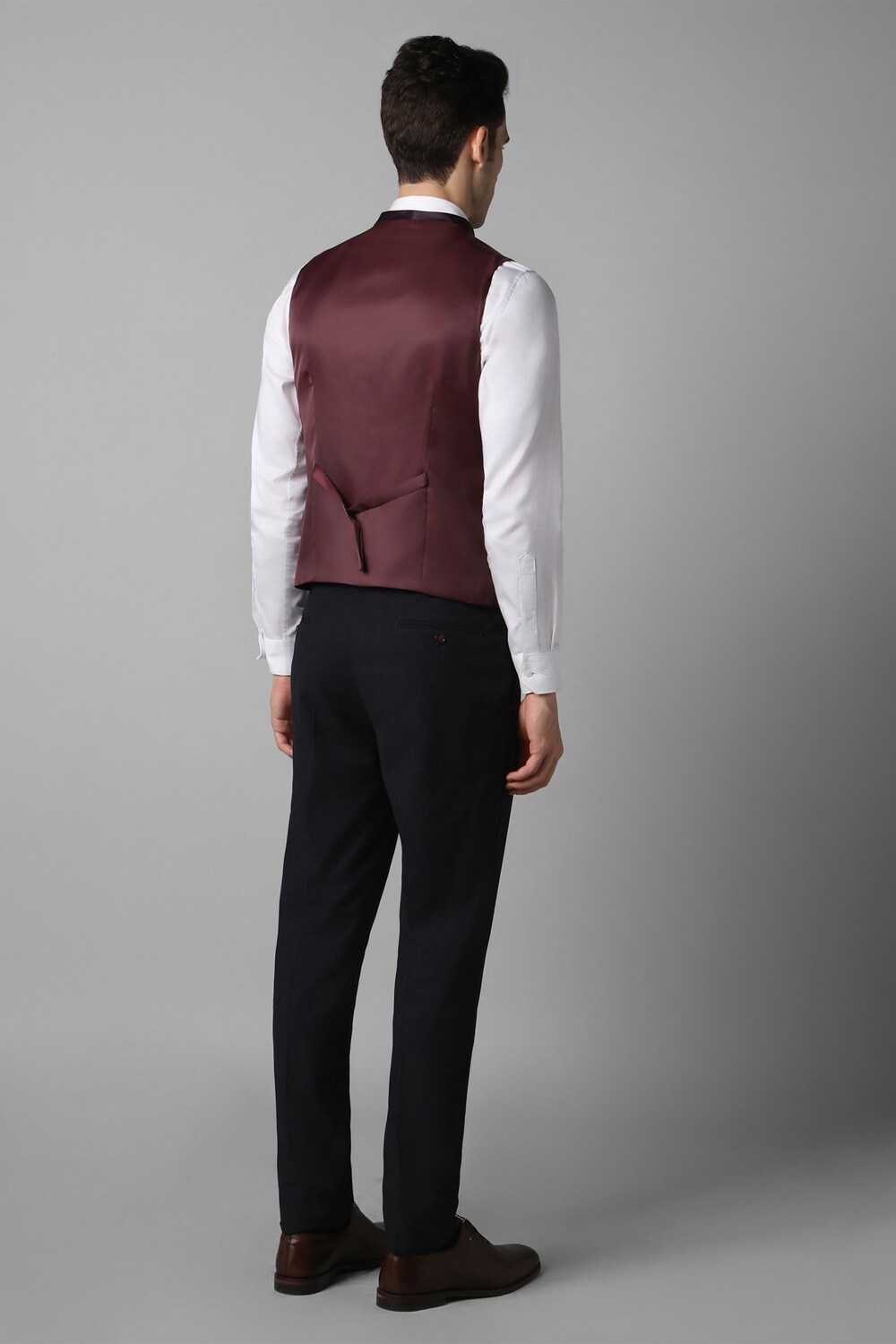 4903-men-black-slim-fit-textured-party-three-piece-suit-black-1.jpg