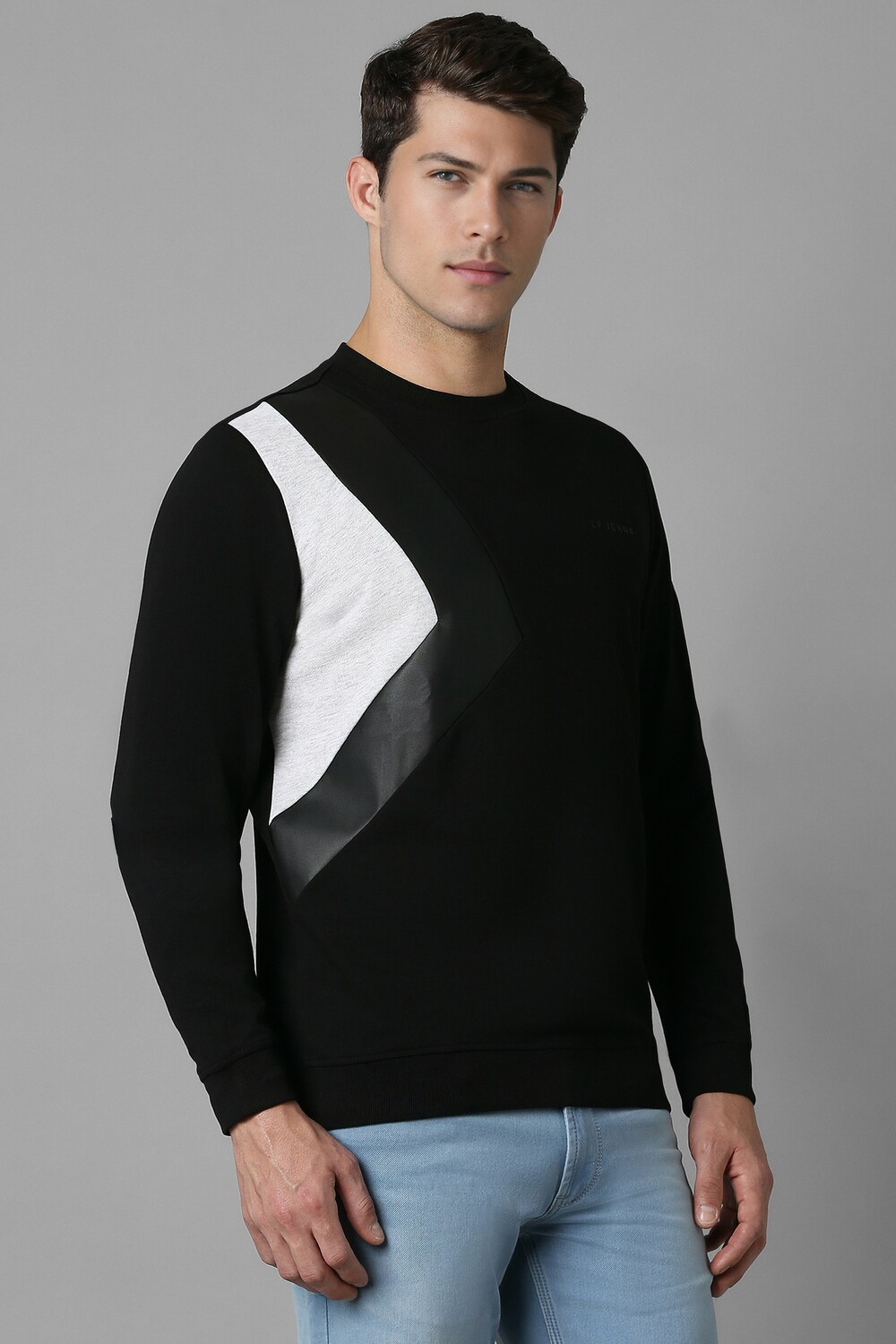 49449-men-casual-black-print-sweatshirt-black-1.jpg