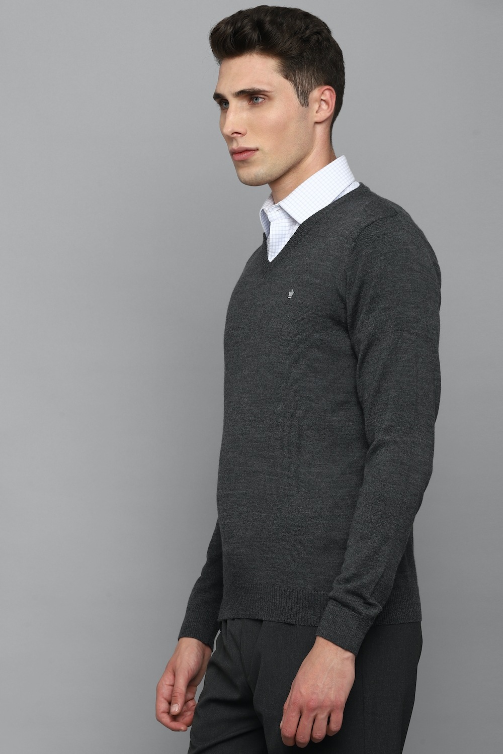 4987-men-grey-textured-v-neck-full-sleeves-sweater-grey-1.jpg