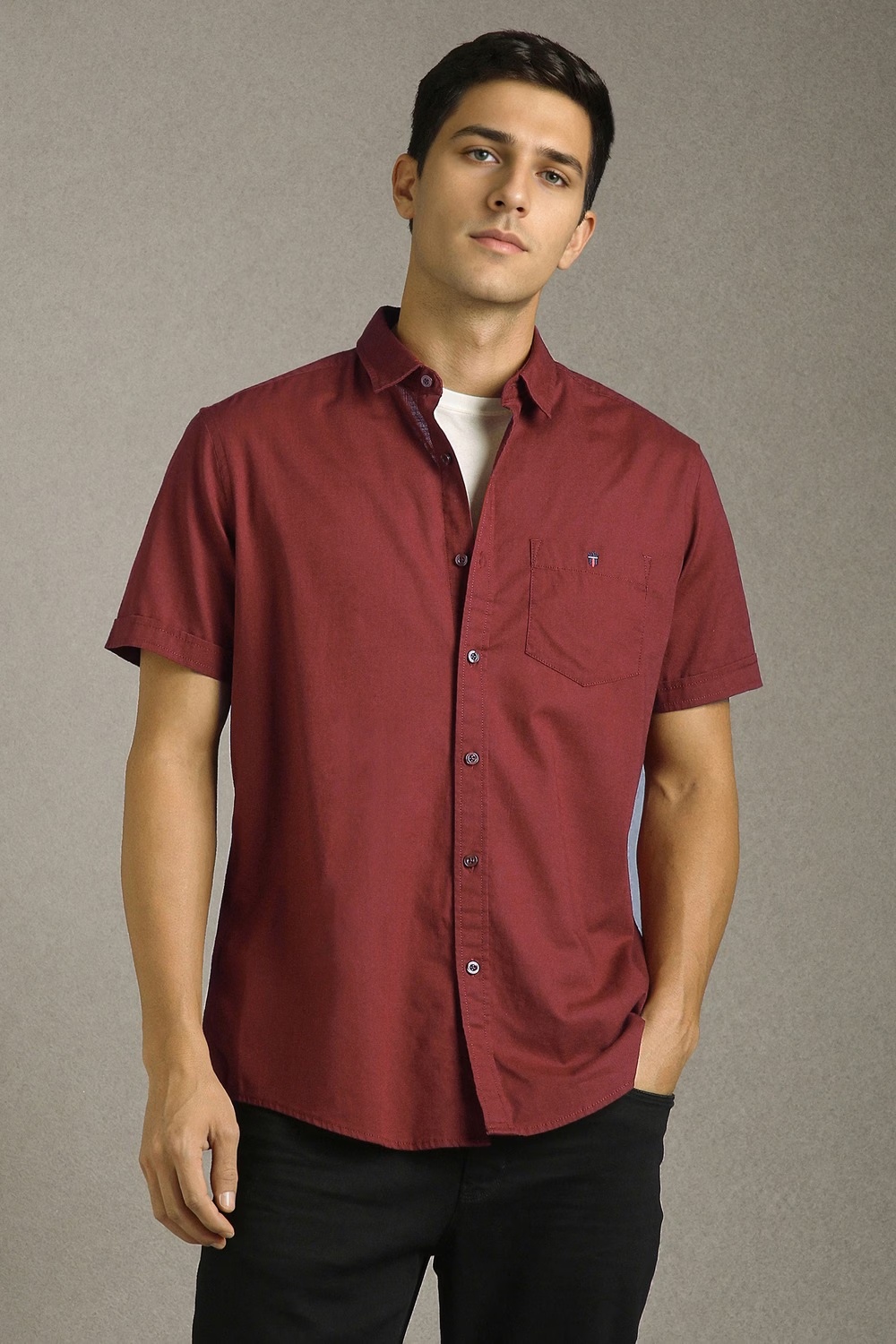 Men Maroon Solid Half Sleeves Casual Shirt-Maroon