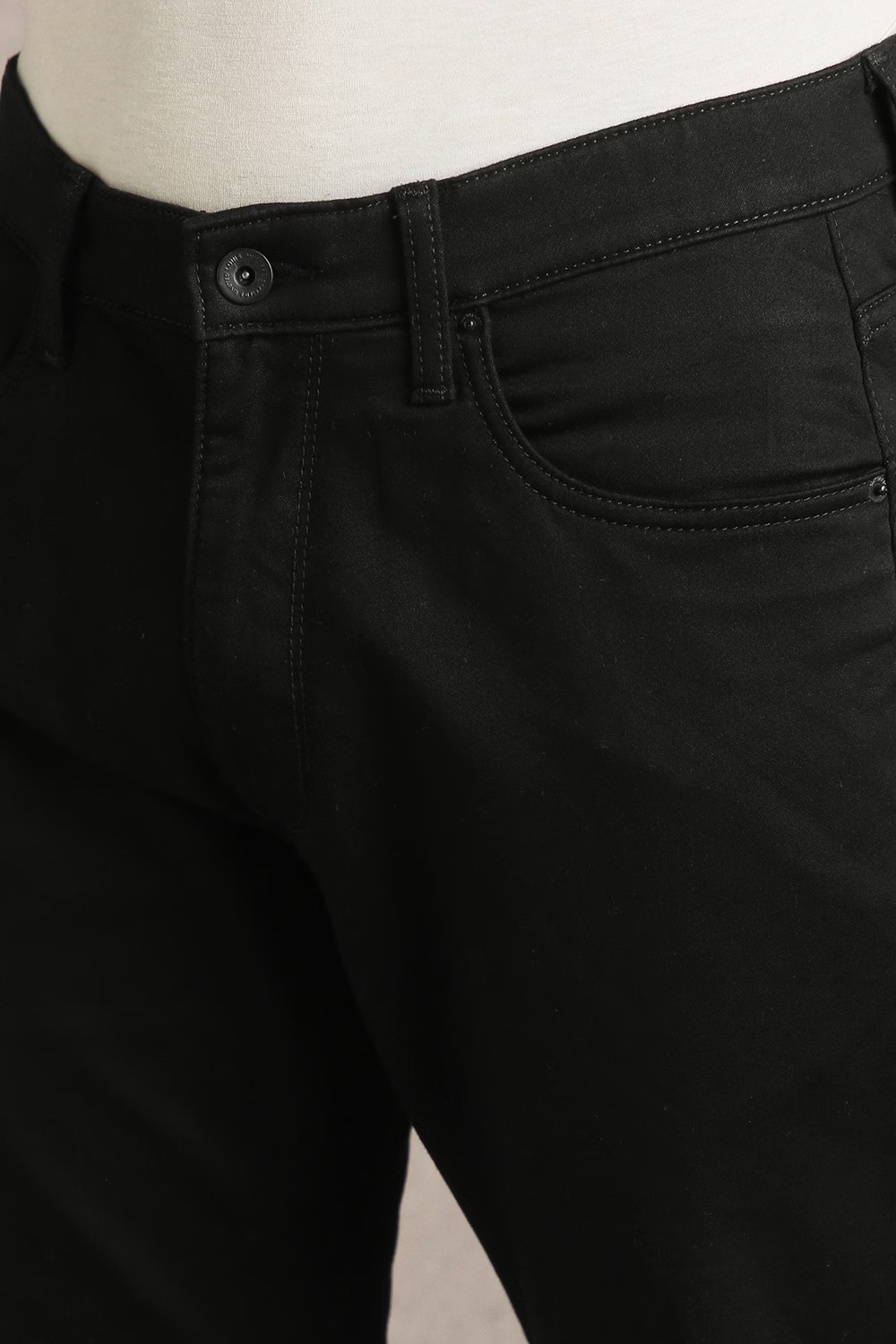 49922-men-black-dark-slim-fit-jeans-black-1.jpg