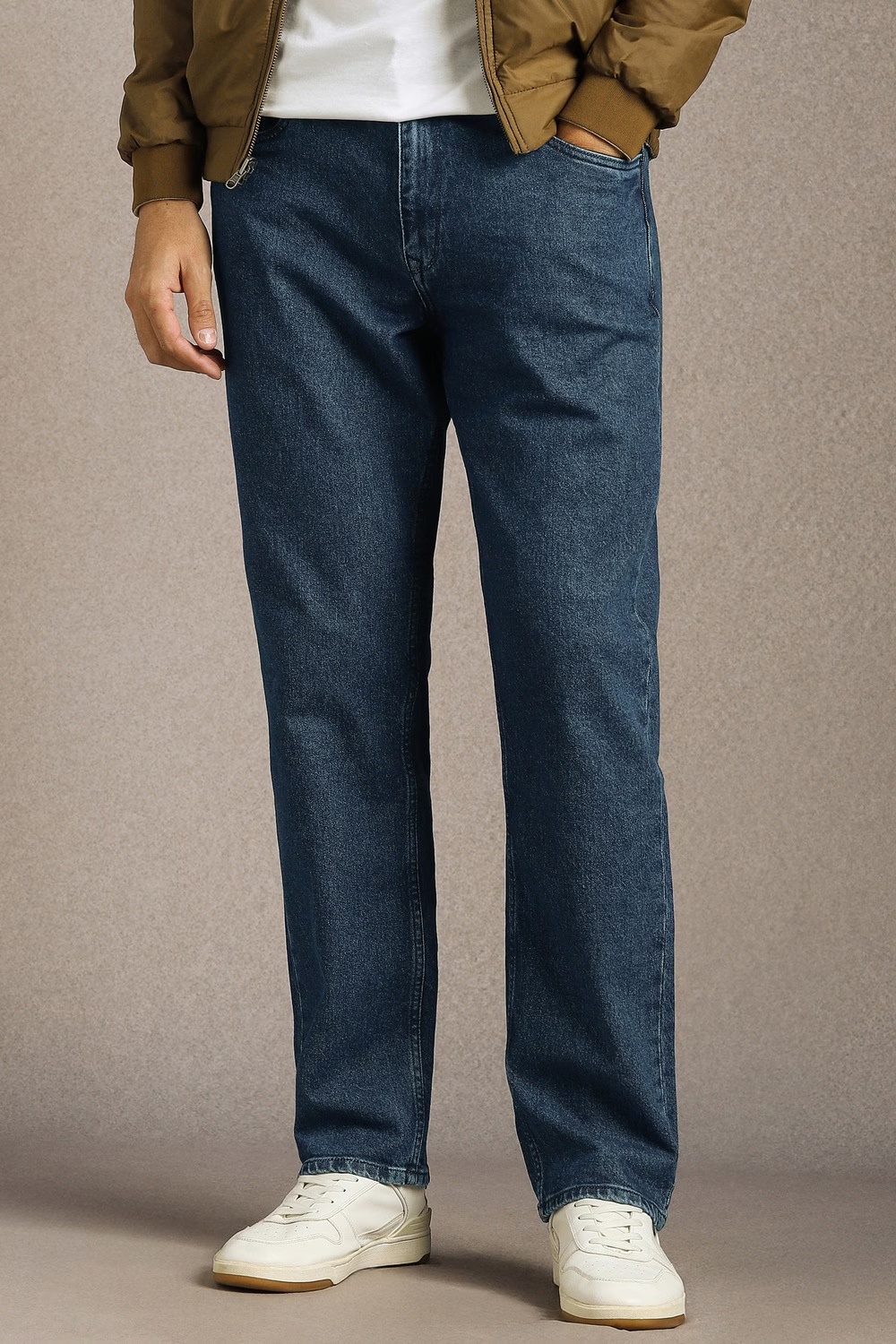 Men Navy Mid wash Regular Fit Jeans-Navy