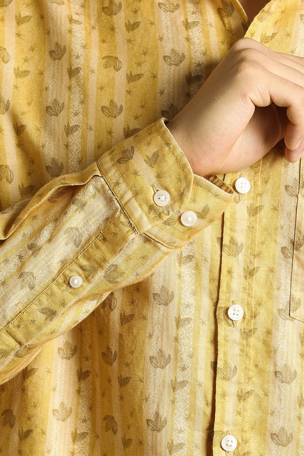 50307-men-yellow-print-full-sleeves-casual-shirt-yellow-1.jpg