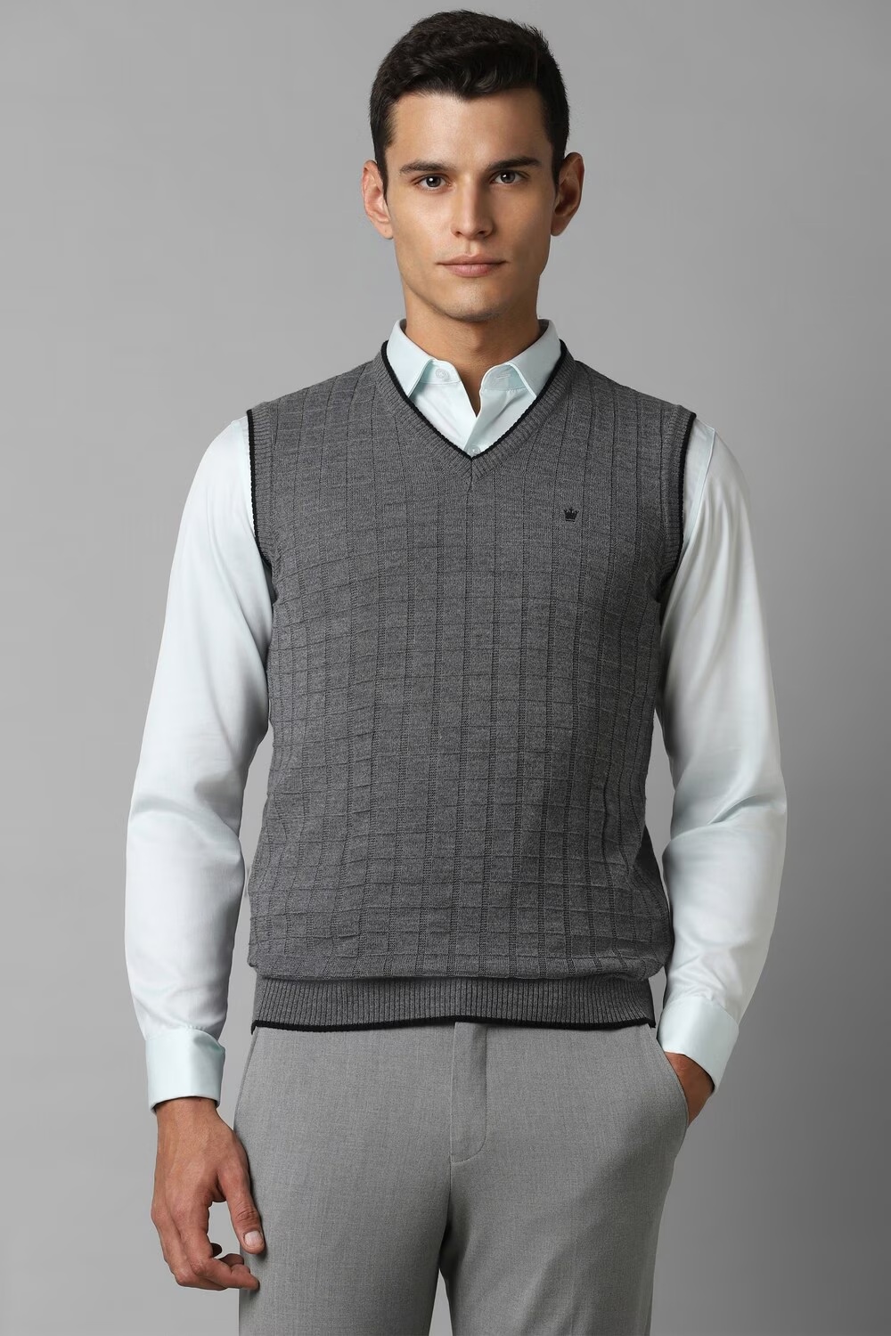 Men Grey Check V Neck Sleeveless Sweater-Grey