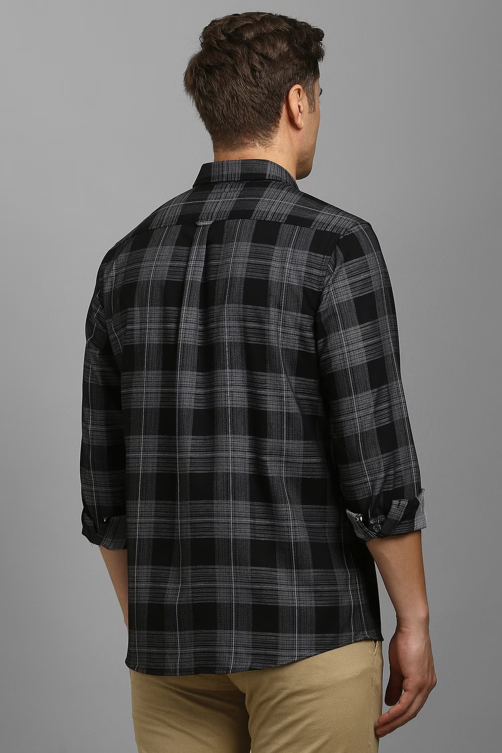 51488-men-black-check-full-sleeves-casual-shirt-black-1.jpg