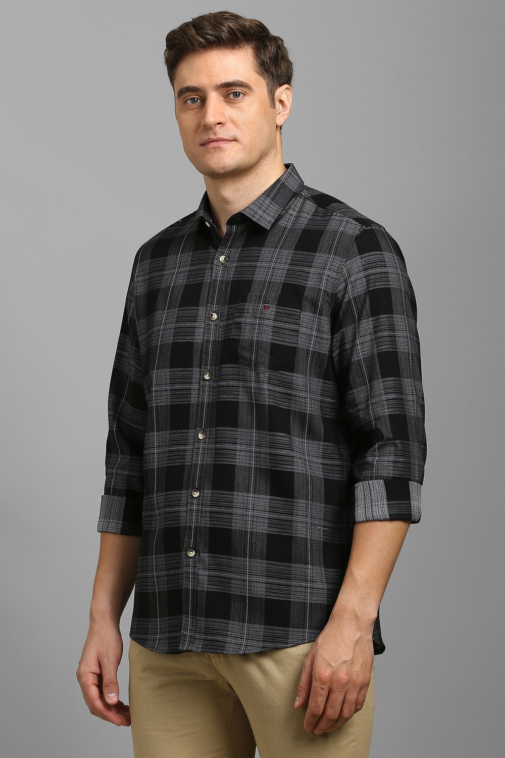 51488-men-black-check-full-sleeves-casual-shirt-black-1.jpg