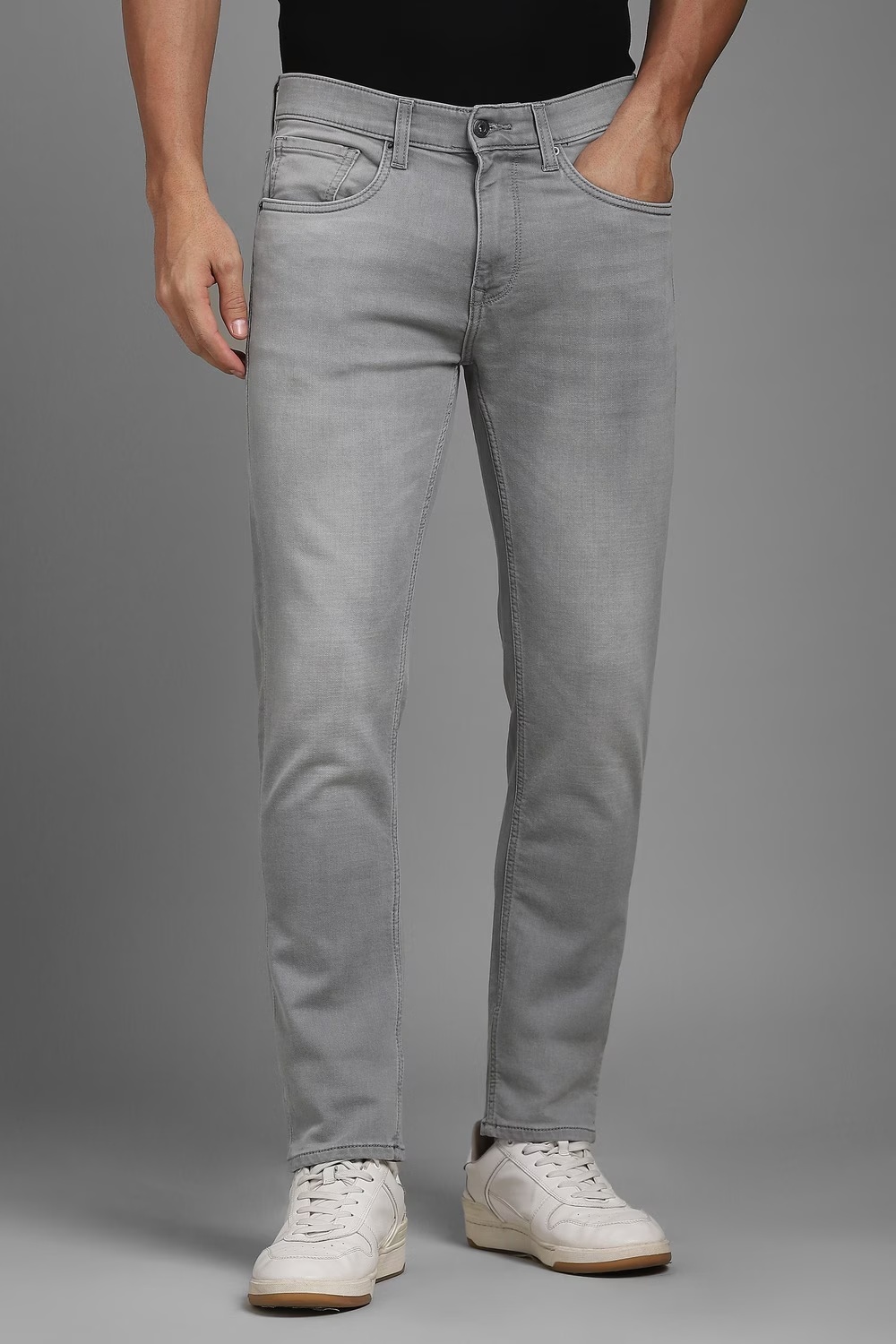 Men Grey Light Slim Tapered Fit Jeans-Grey