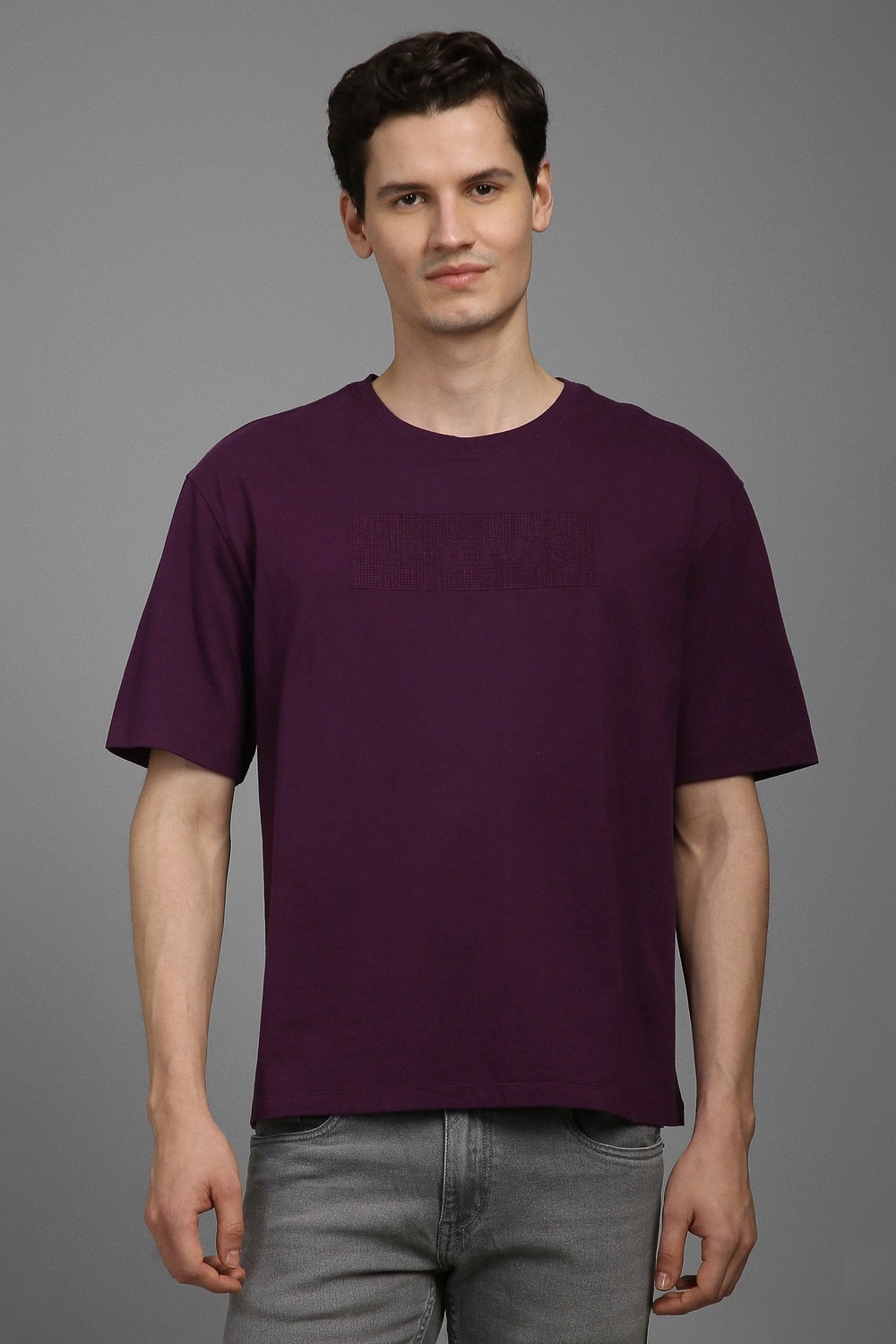 52140-men-purple-solid-crew-neck-t-shirt-purple-1.jpg