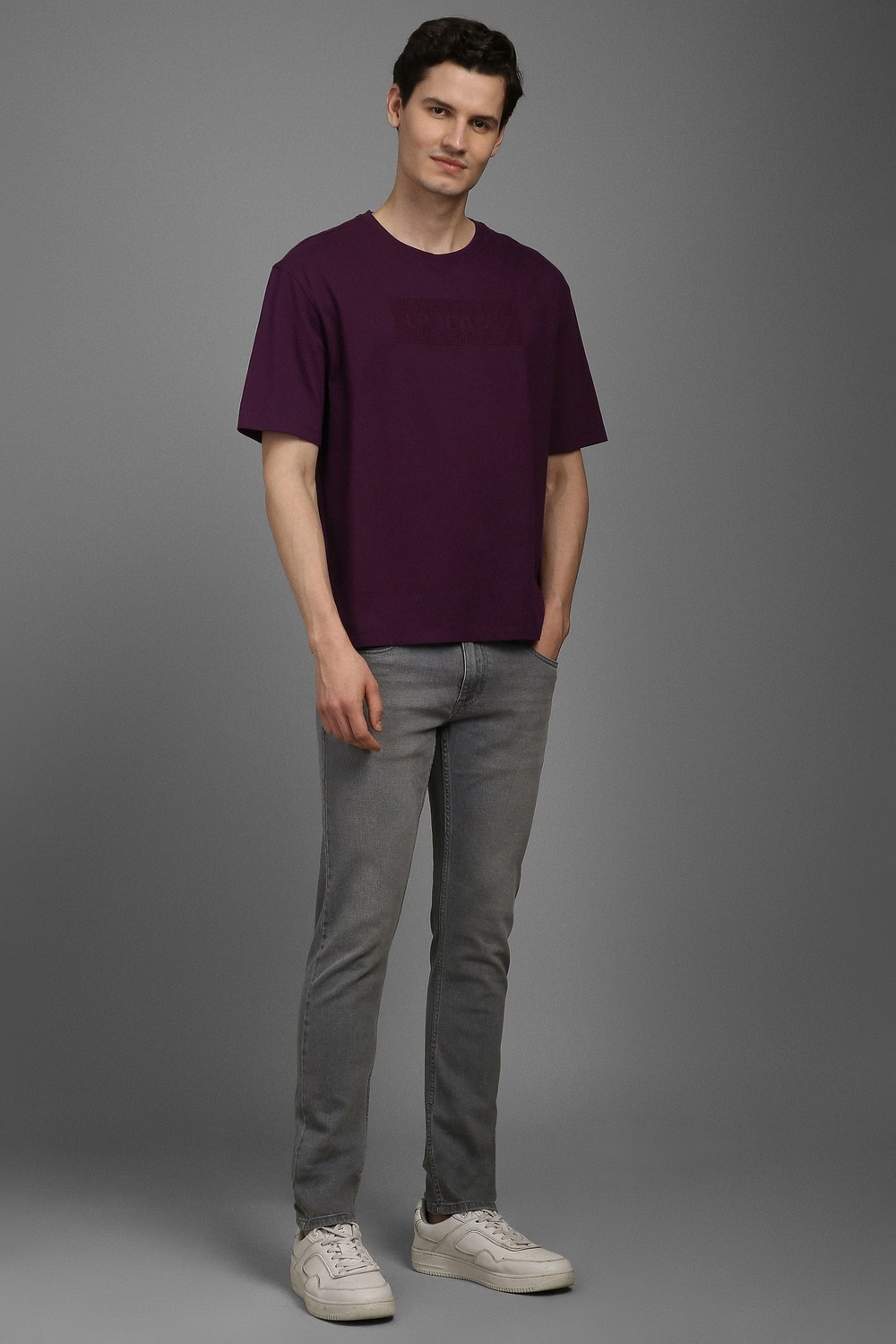 52140-men-purple-solid-crew-neck-t-shirt-purple-1.jpg