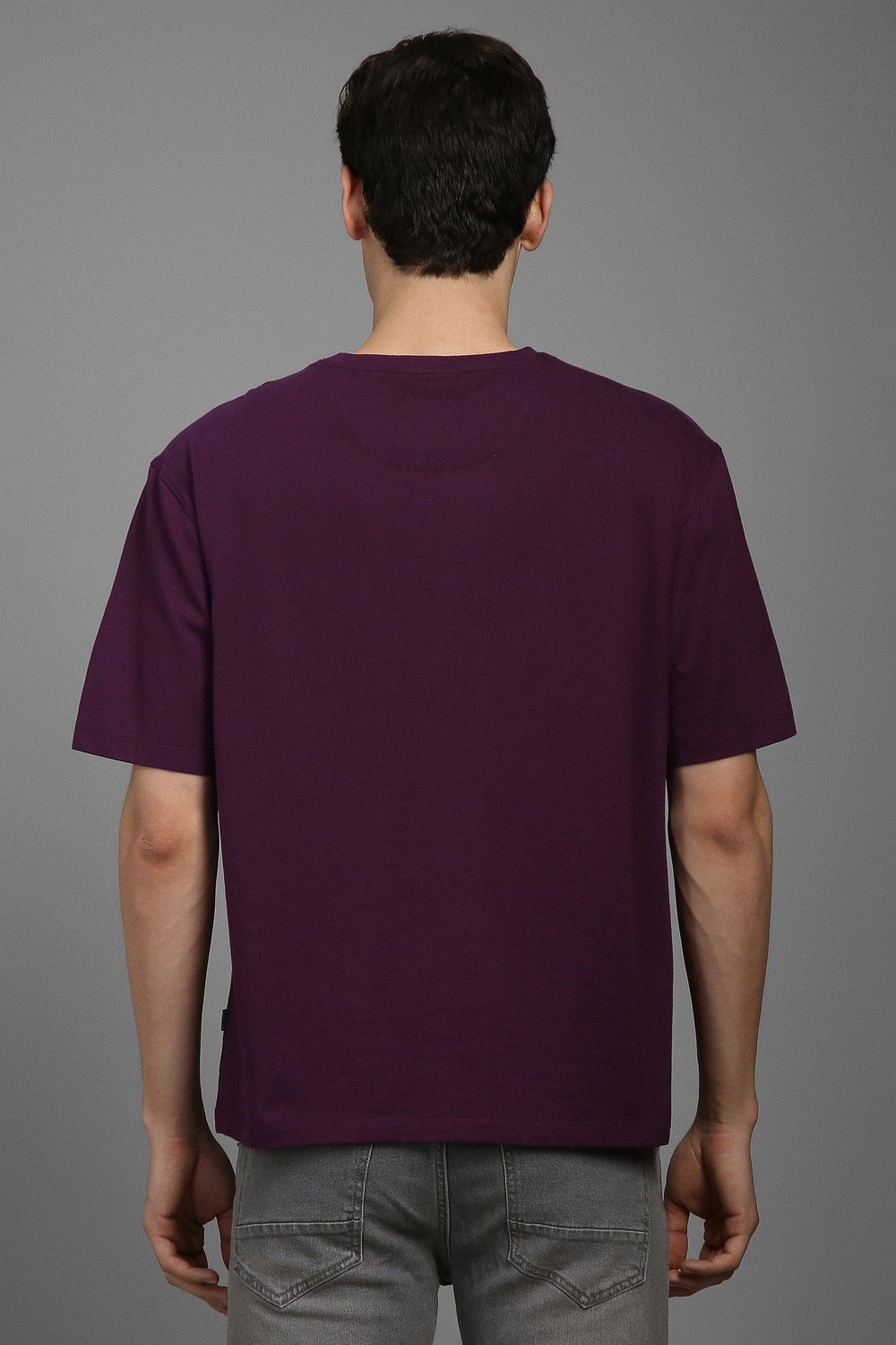 52140-men-purple-solid-crew-neck-t-shirt-purple-1.jpg