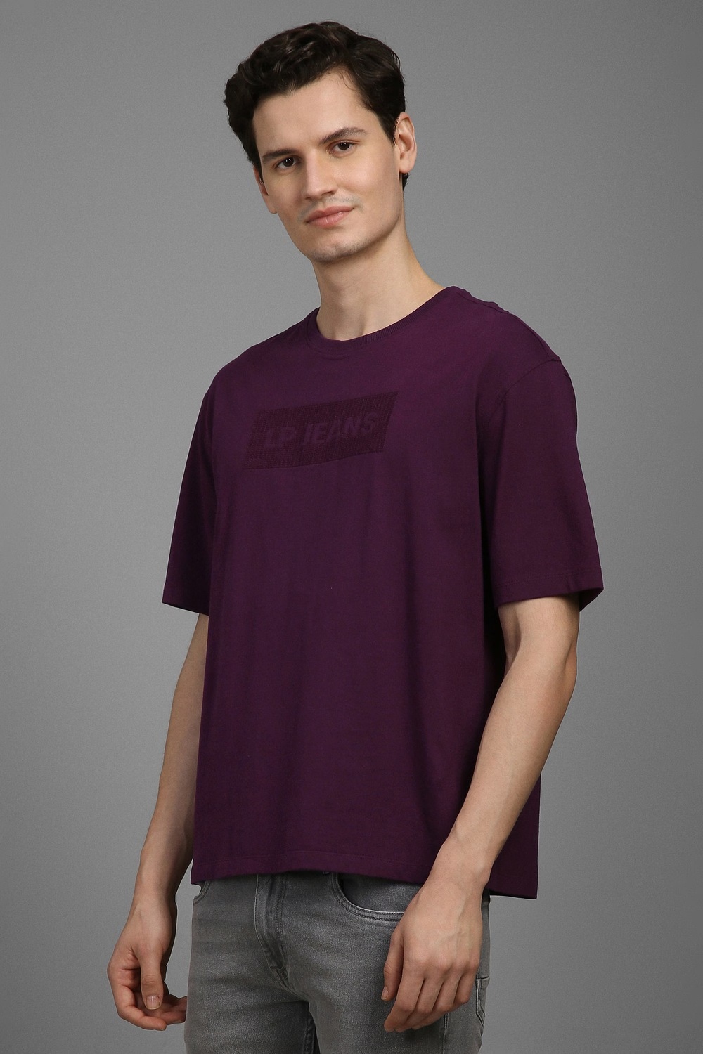52140-men-purple-solid-crew-neck-t-shirt-purple-1.jpg
