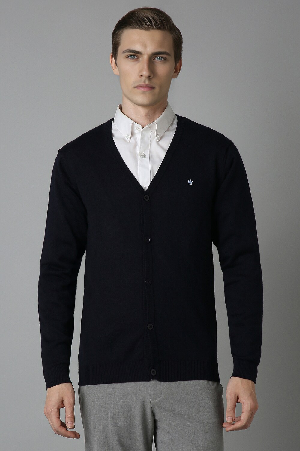 Men Black Solid V Neck Full Sleeves Sweater-Black