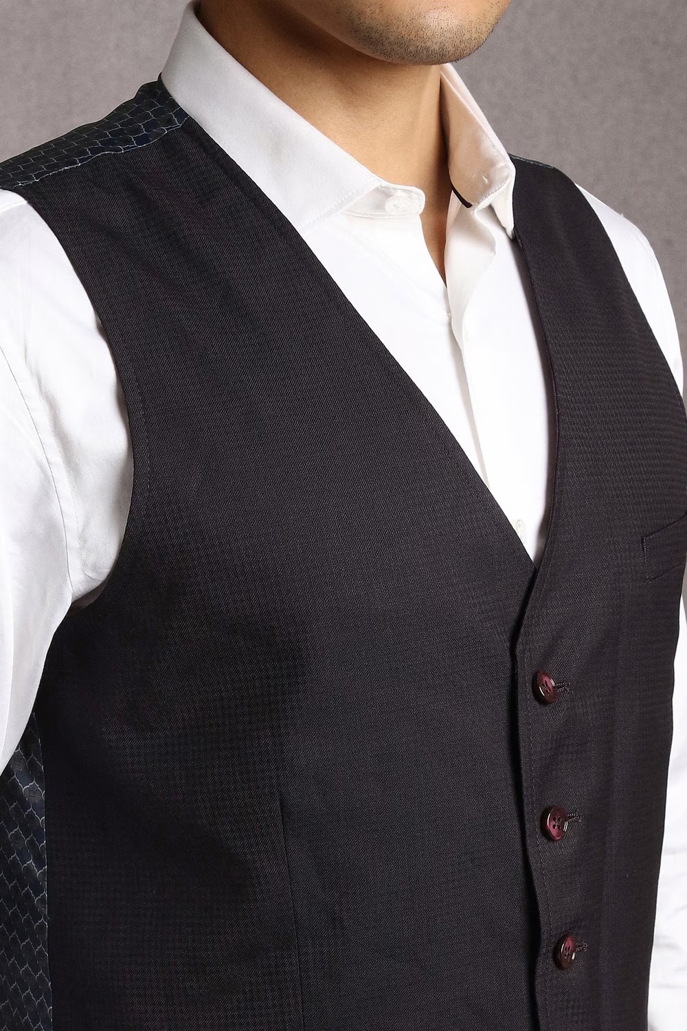 52765-men-purple-textured-formal-three-piece-suit-purple-1.jpg