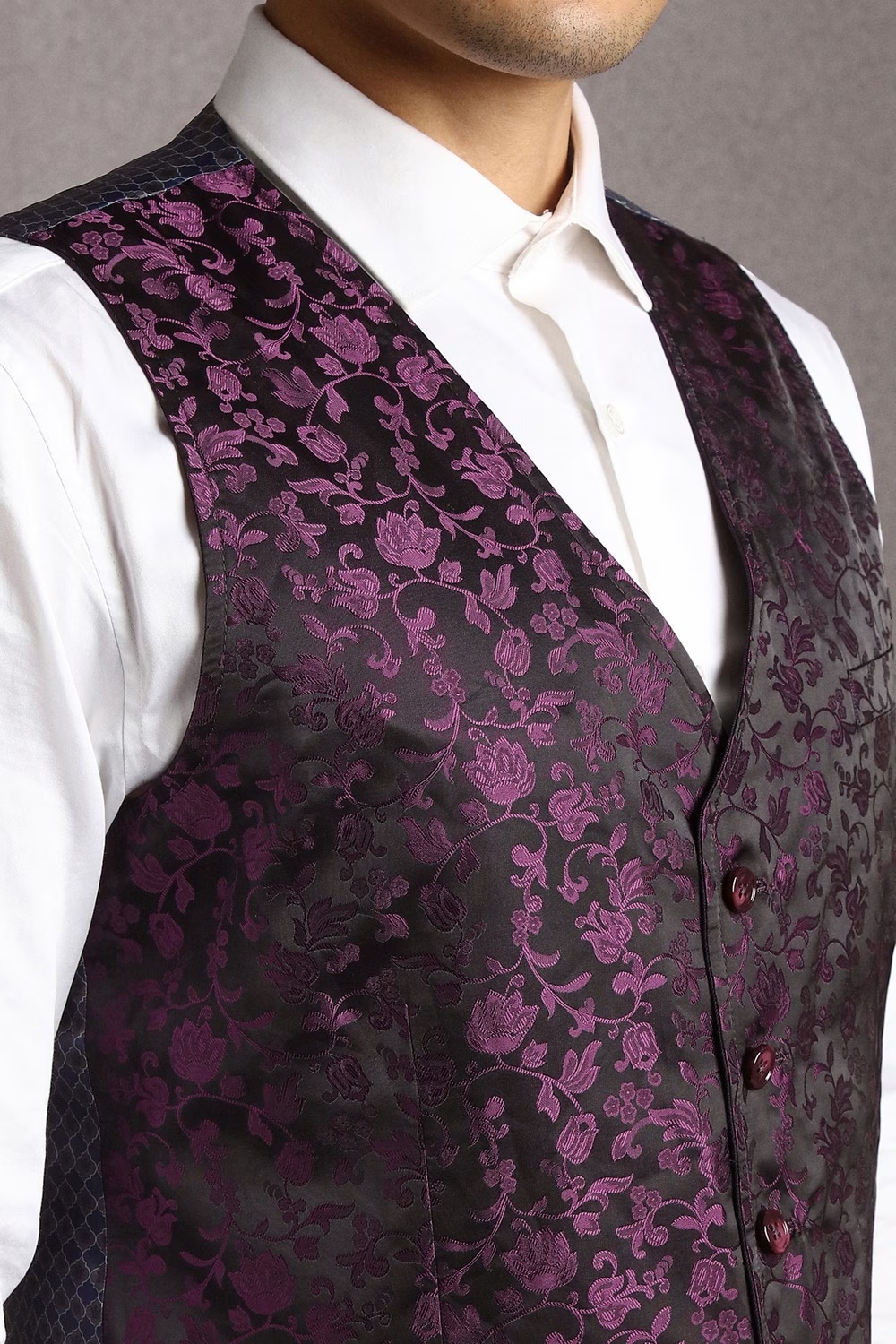 52765-men-purple-textured-formal-three-piece-suit-purple-1.jpg