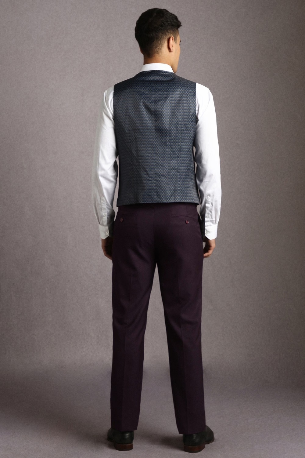 52765-men-purple-textured-formal-three-piece-suit-purple-1.jpg