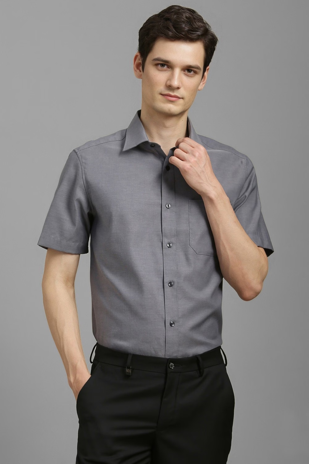 Men Grey Classic Fit Solid Half Sleeves Formal Shirt-Grey