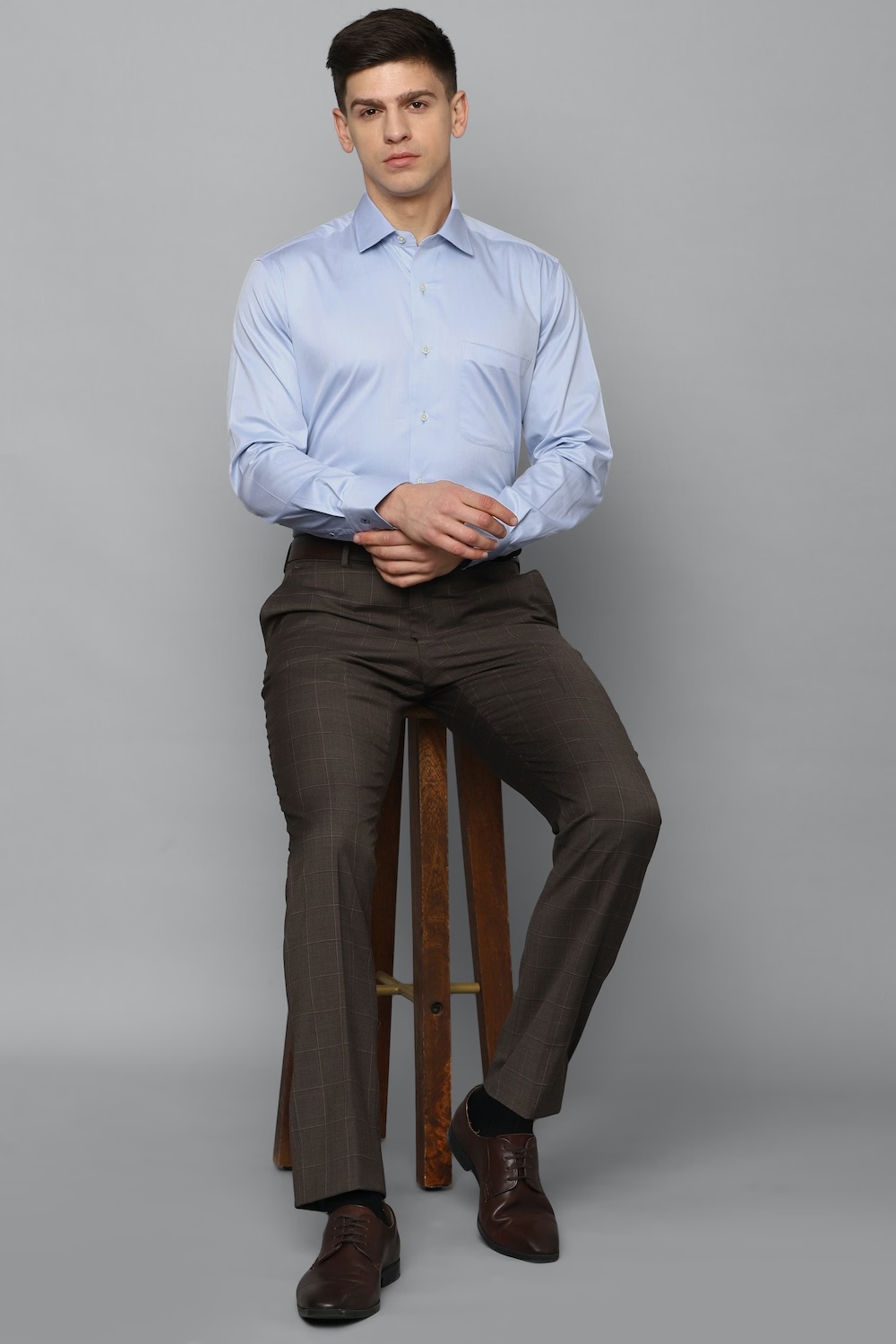 53301-men-blue-classic-fit-solid-full-sleeves-formal-shirt-blue-1.jpg