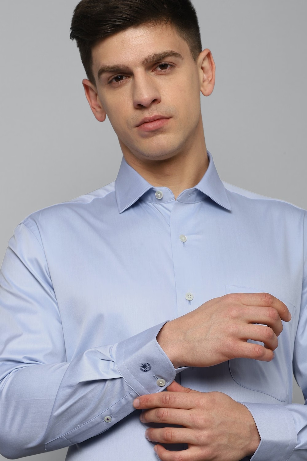53301-men-blue-classic-fit-solid-full-sleeves-formal-shirt-blue-1.jpg