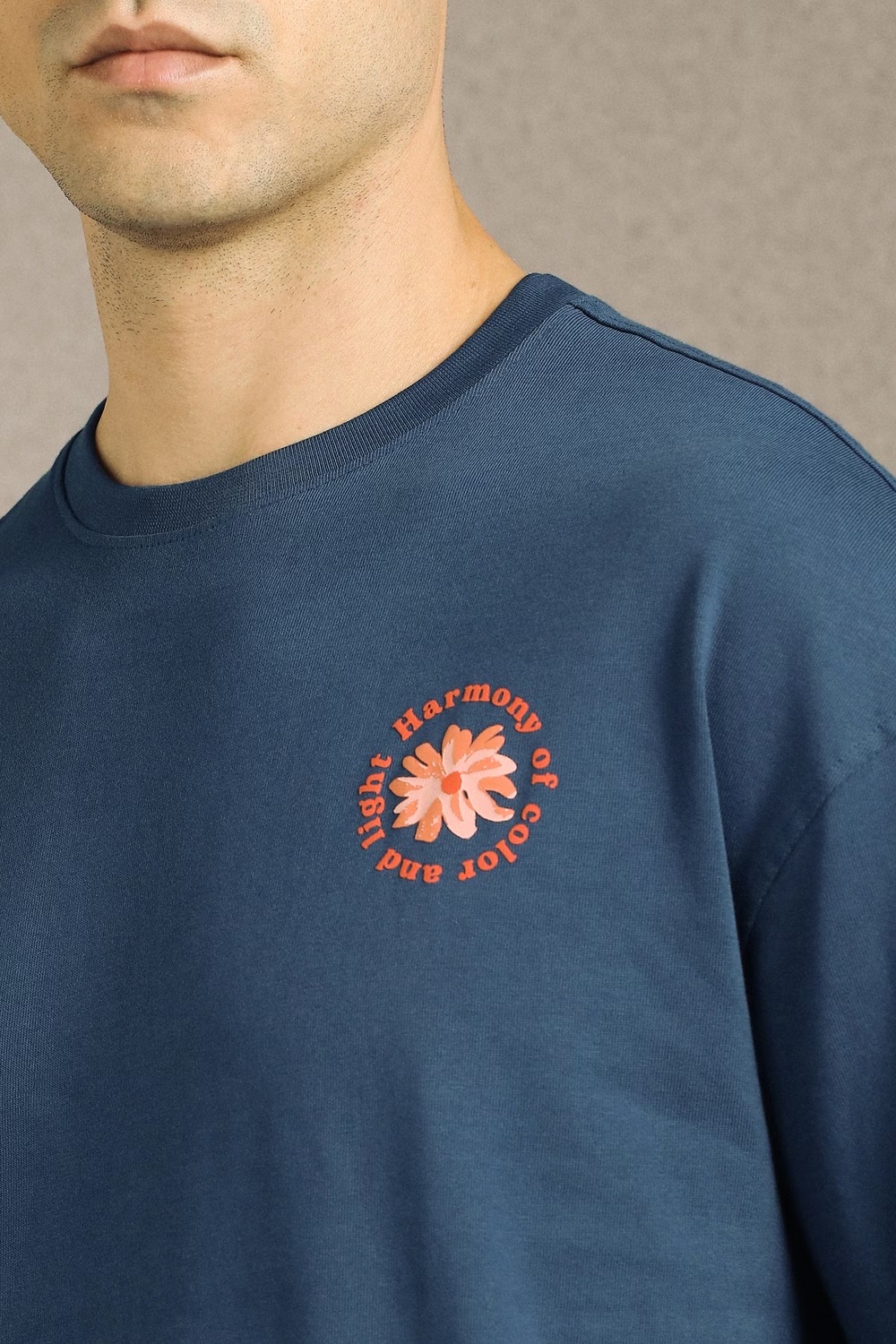 54023-men-navy-graphic-print-crew-neck-t-shirt-navy-1.jpg