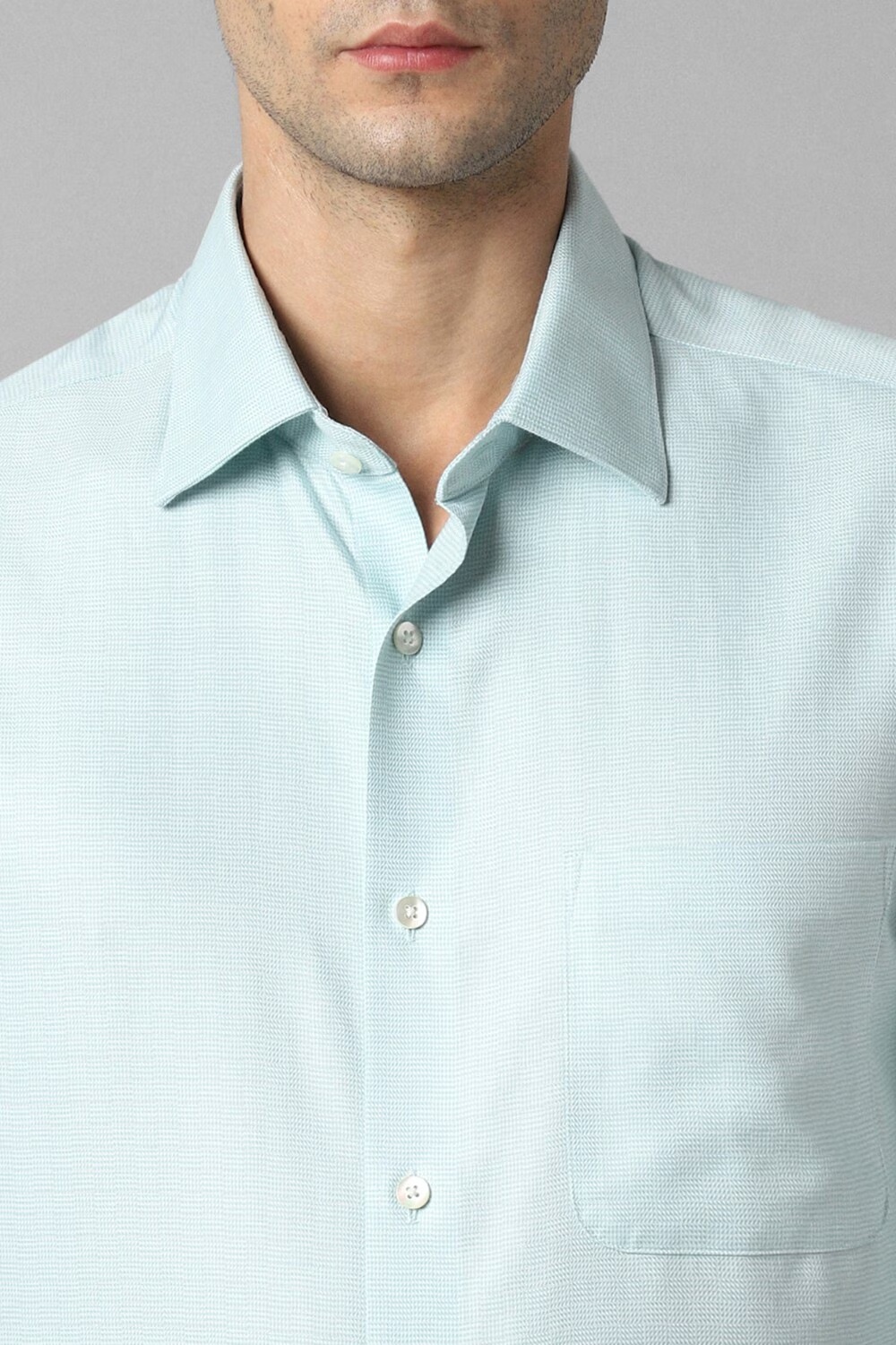 5425-men-green-classic-fit-textured-full-sleeves-formal-shirt-green-1.jpg