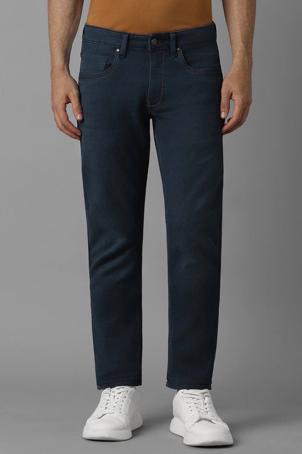 Men Navy Dark Smart Fit Jeans-Navy