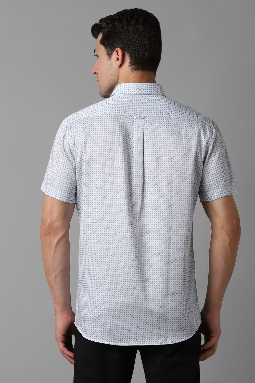 54570-men-blue-slim-fit-print-half-sleeves-casual-shirt-blue-1.jpg