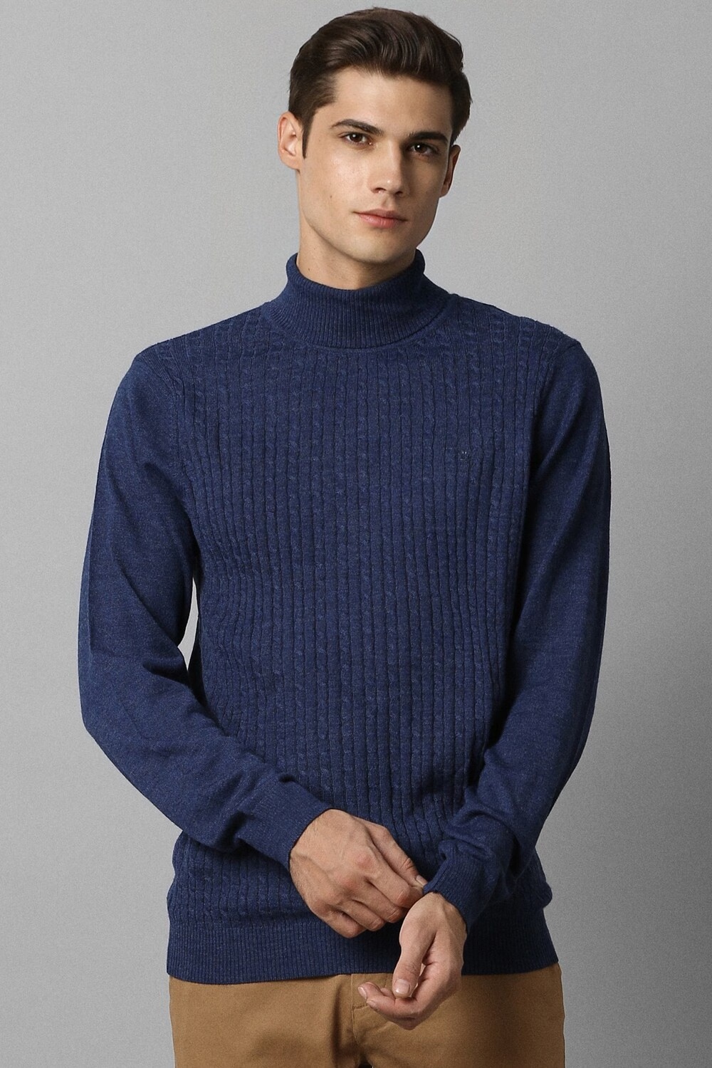 Men Navy Solid Turtle Neck Full Sleeves Sweater-Navy