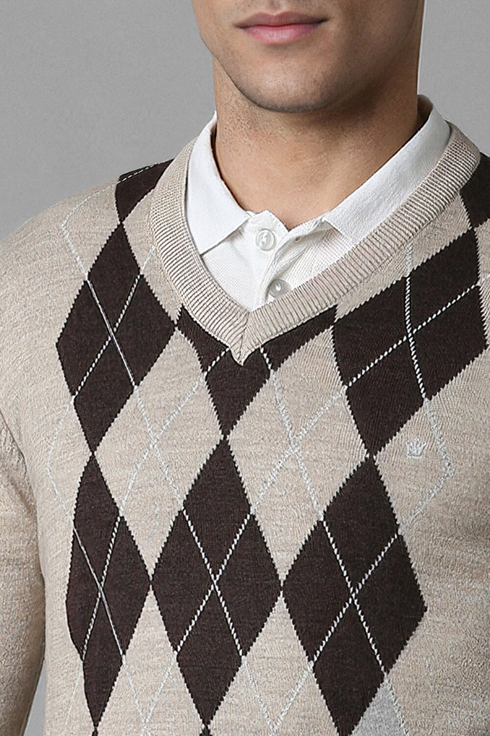 54788-men-beige-argyle-v-neck-full-sleeves-sweater-beige-1.jpg