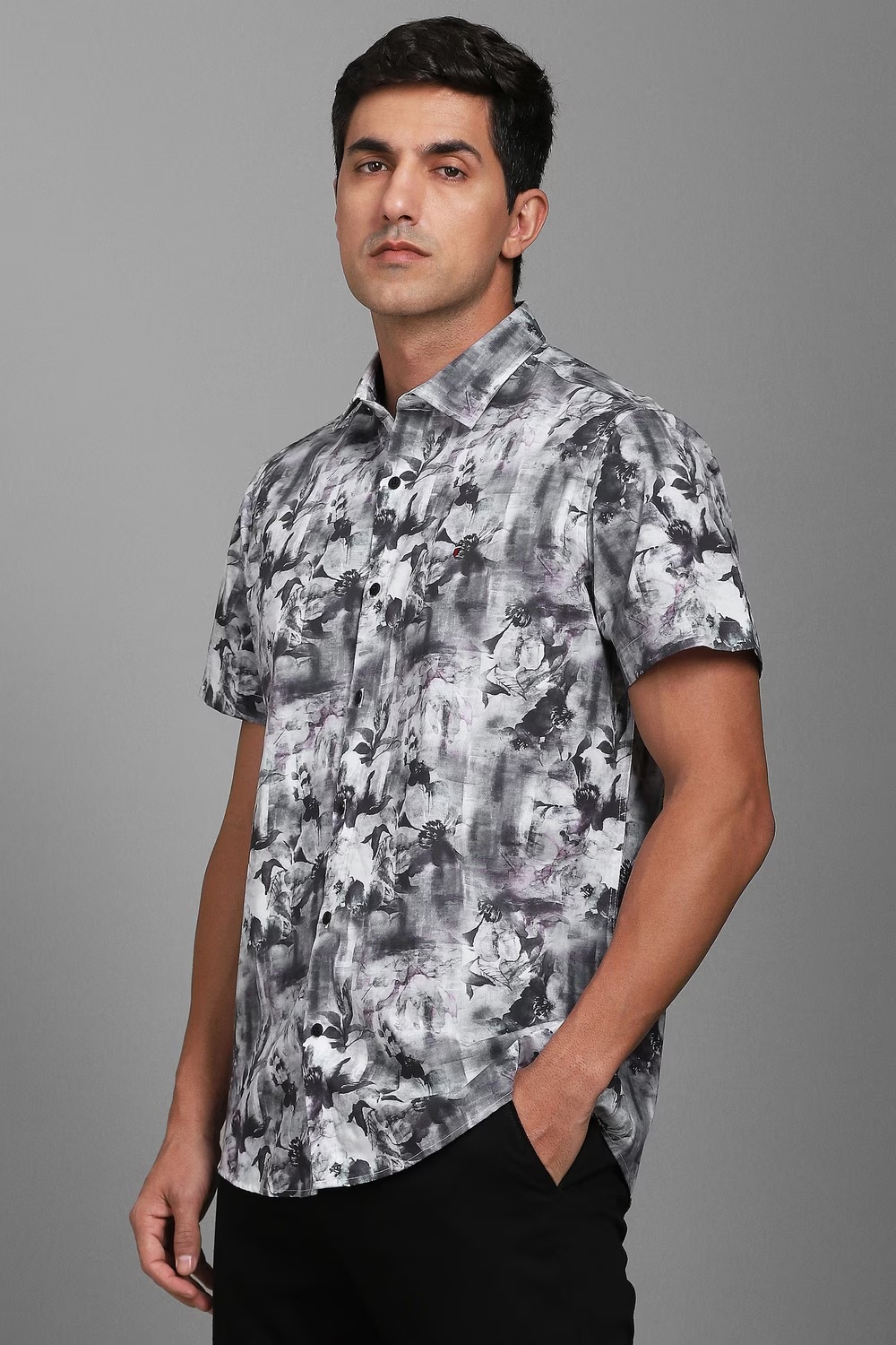 55230-men-grey-print-half-sleeves-casual-shirt-grey-1.jpg