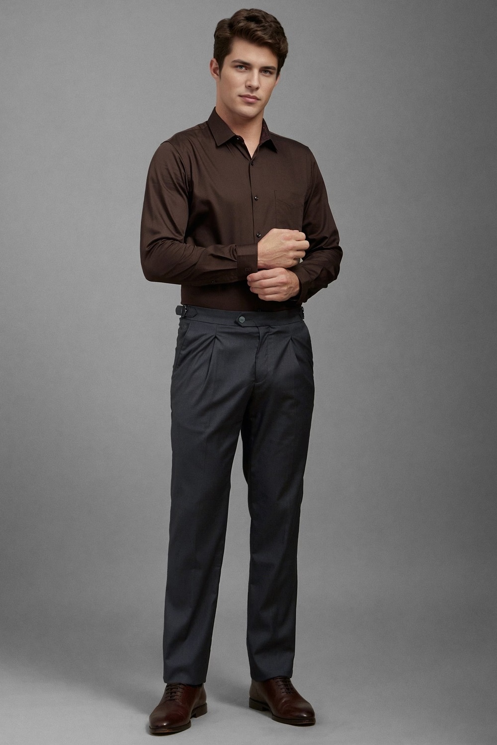 55423-men-grey-slim-fit-textured-pleated-formal-trousers-grey-1.jpg