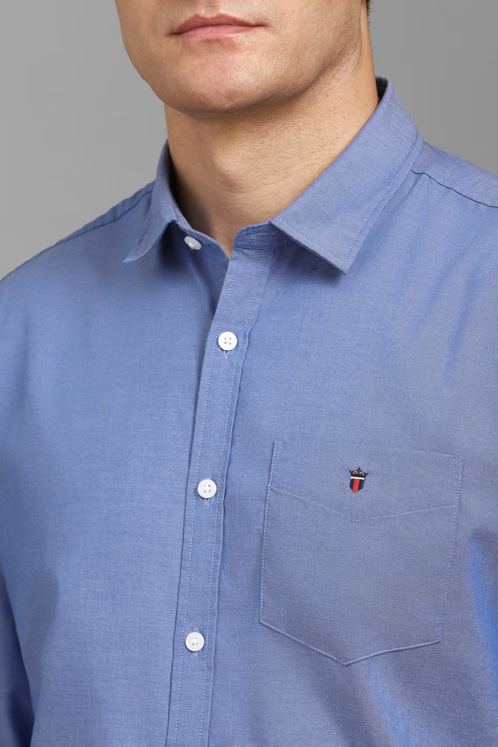 55631-men-blue-solid-full-sleeves-casual-shirt-blue-1.jpg