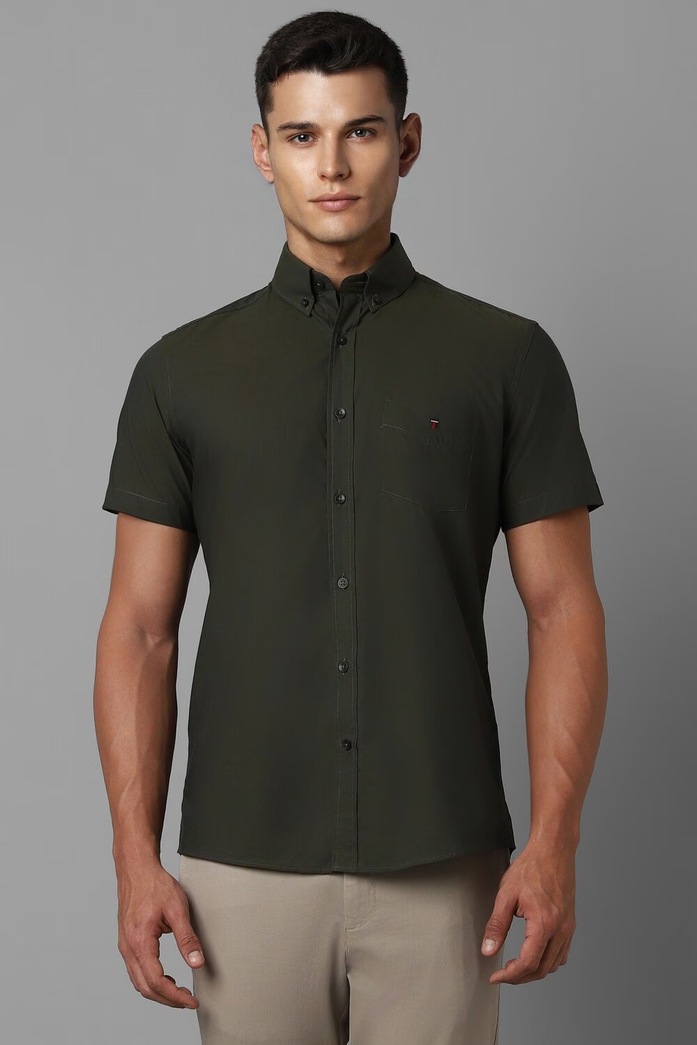 Men Olive Slim Fit Solid Half Sleeves Casual Shirt-Olive