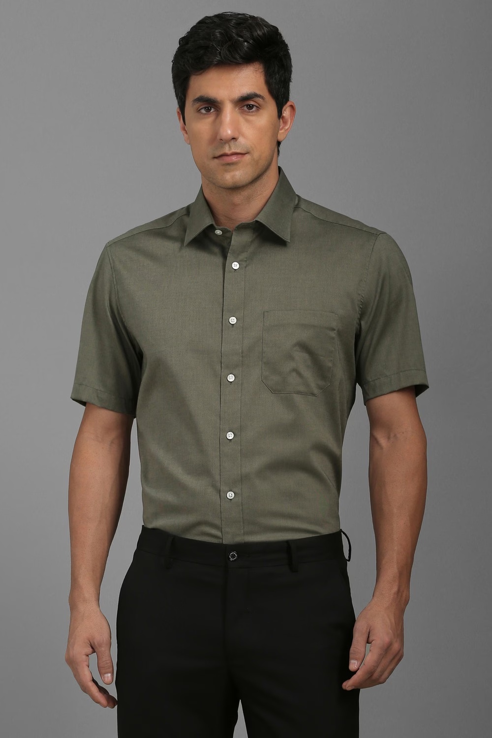 Men Olive Classic Fit Solid Half Sleeves Formal Shirt-Olive