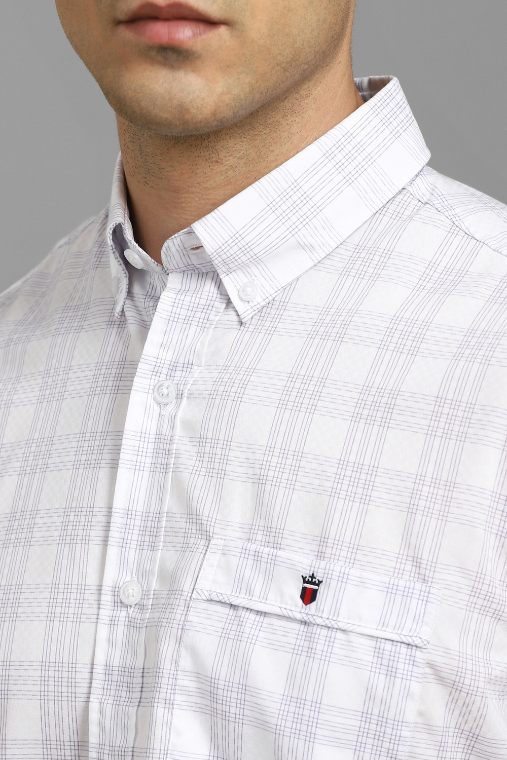 5591-men-white-slim-fit-check-full-sleeves-casual-shirt-white-1.jpg