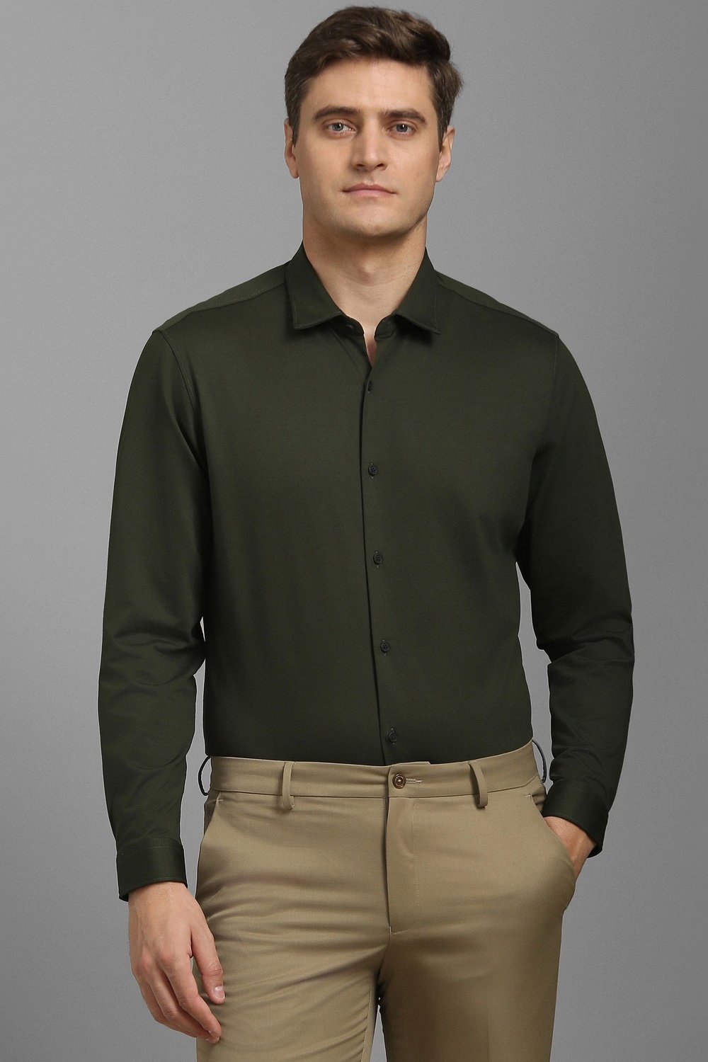Men Green Solid Full Sleeves Casual Shirt-Green