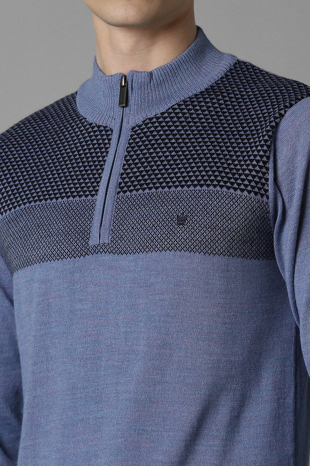 561-men-blue-patterned-crew-neck-full-sleeves-sweater-blue-1.jpg